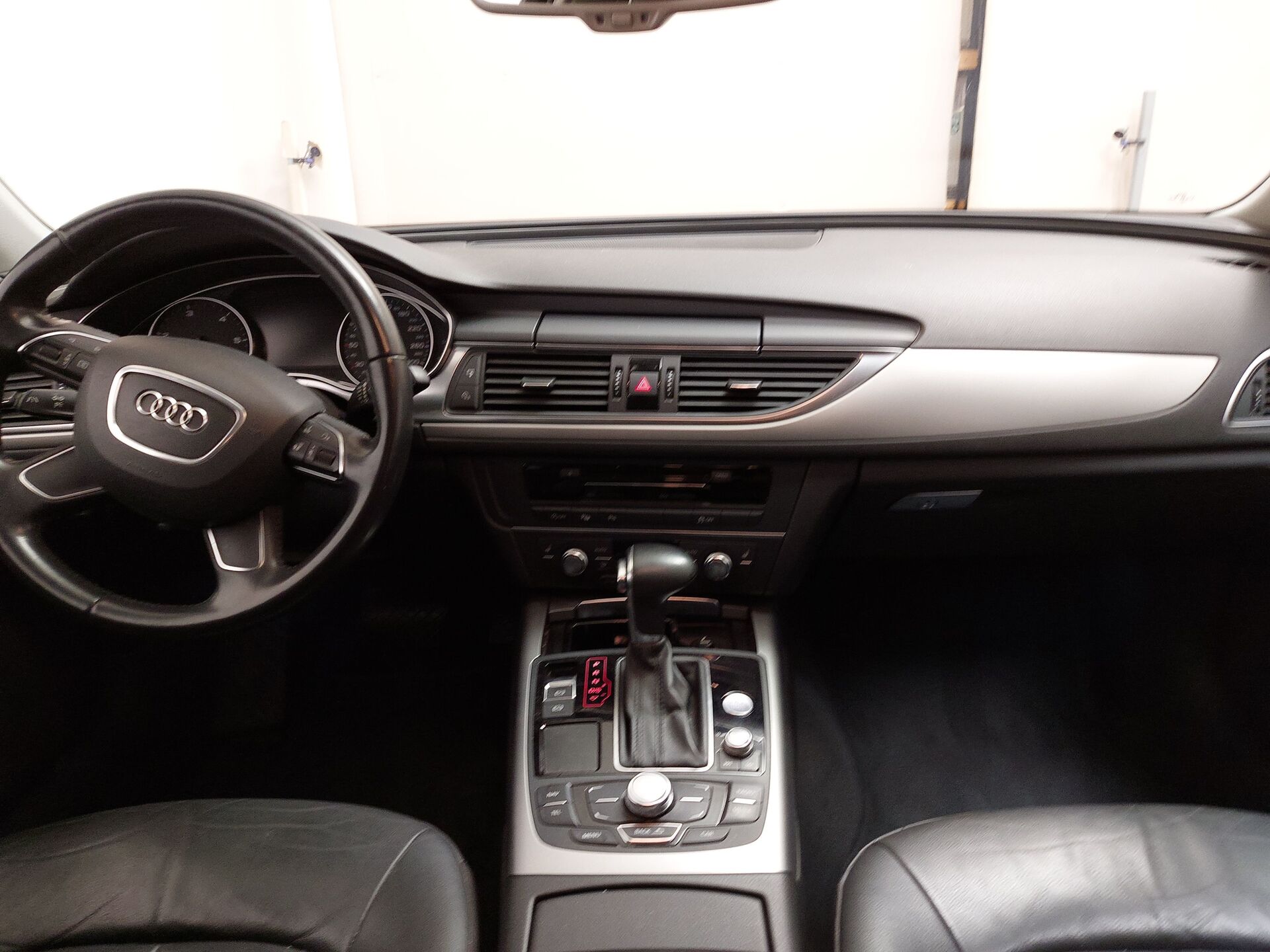 Audi A6 Avant S-Line LEDER NAVI KLIMAAUT XENON SHZ 16