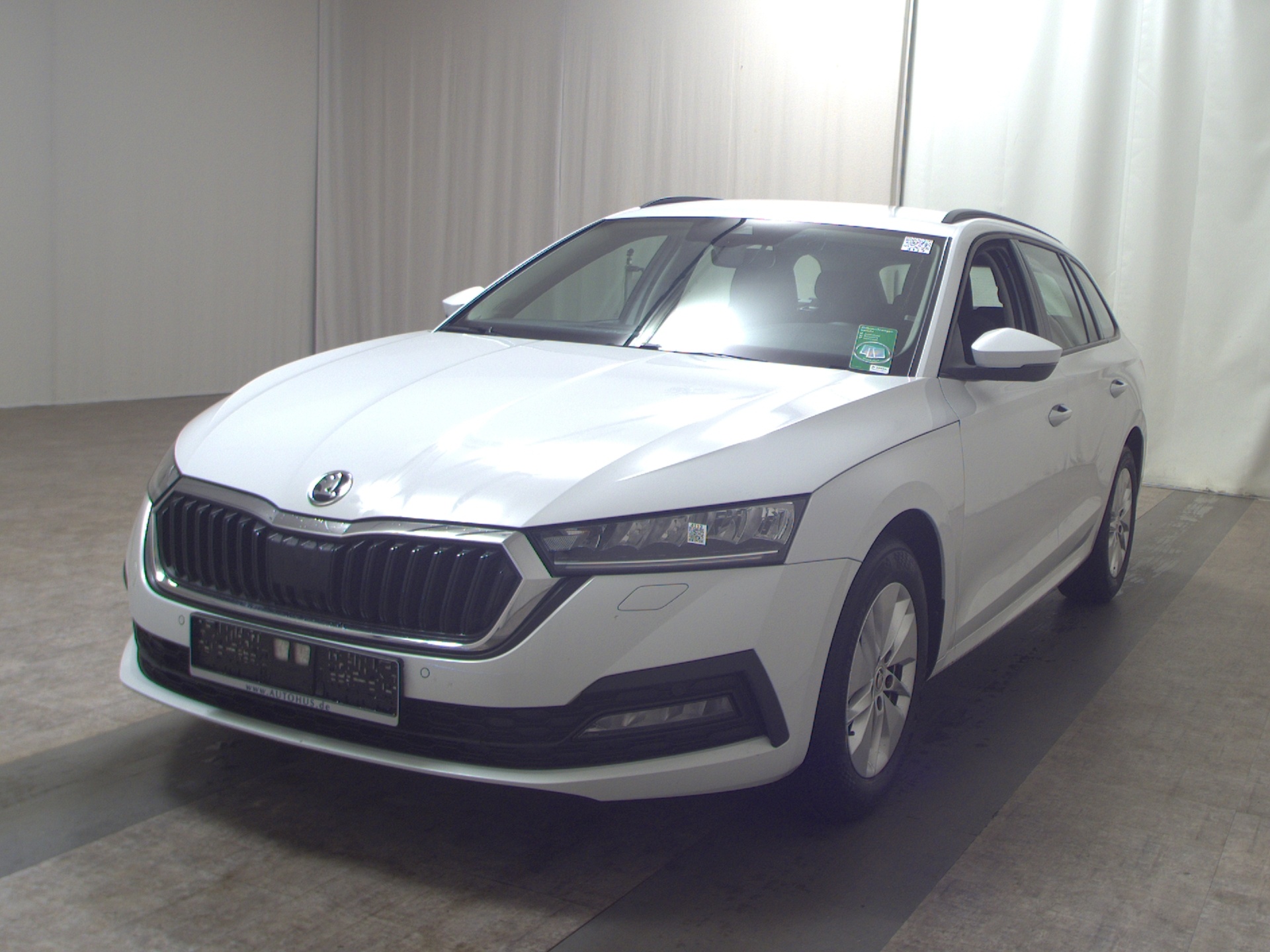 Skoda Octavia Kombi 2.0 TDI Ambition Navi LED vc ACC 2