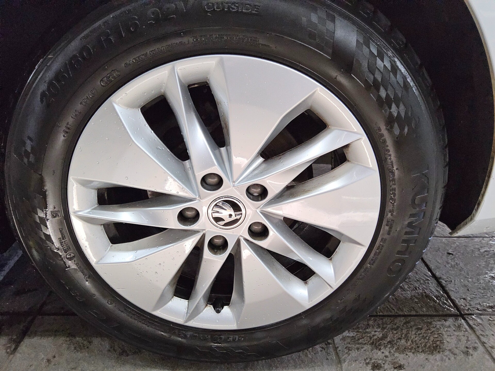 Skoda Octavia Kombi 2.0 TDI Ambition Navi LED vc ACC 11