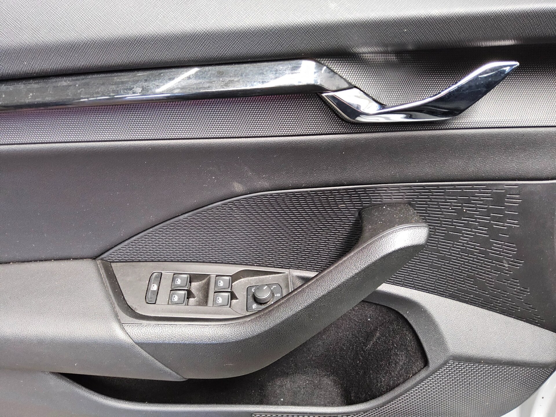 Skoda Octavia Kombi 2.0 TDI Ambition Navi LED vc ACC 10