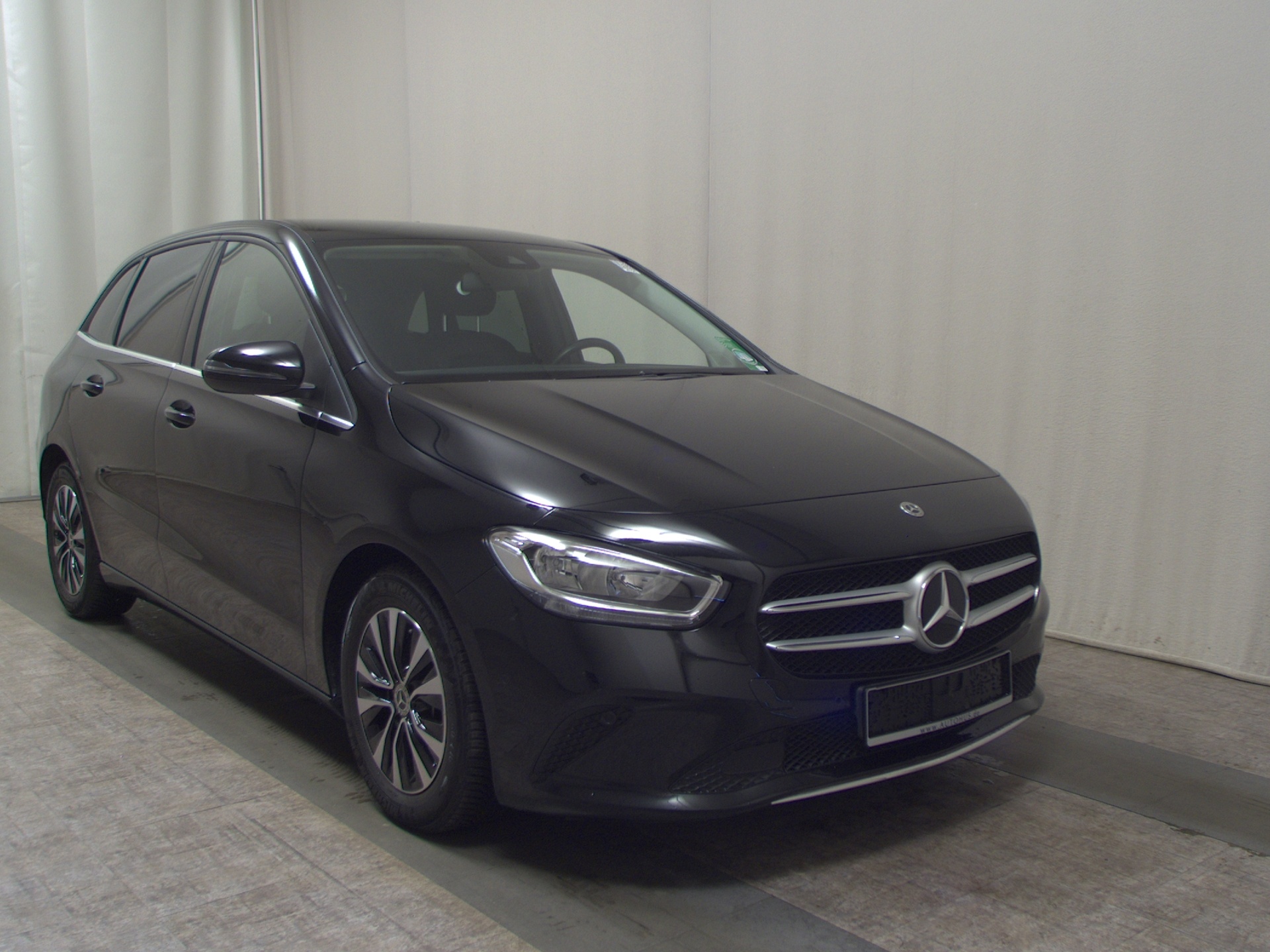 Mercedes-Benz B 180 d Style T-Leder Navi AHK PDC Shz Tempomat 3