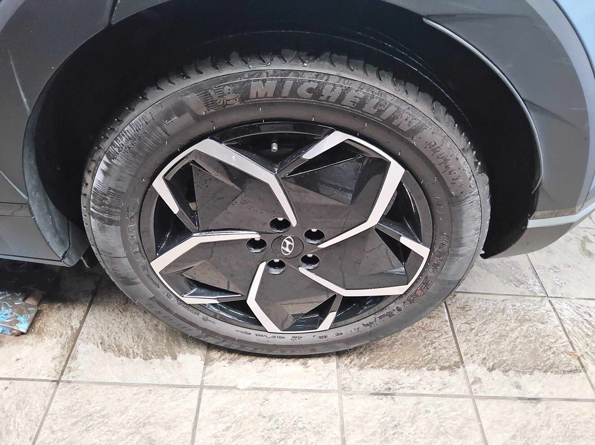 Hyundai IONIQ 5 Elektro Navi LED Rückfahrkamera Shz PDC 11