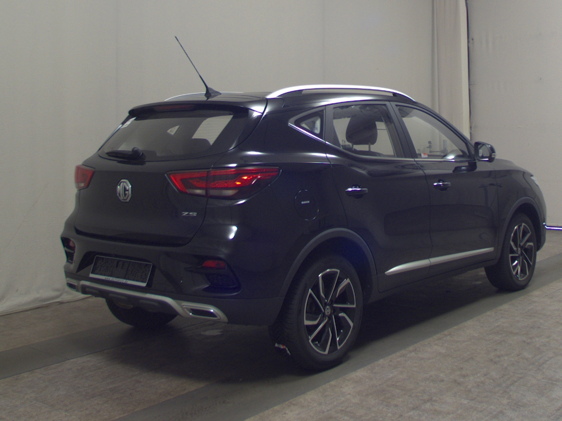 MG ZS 1.5 VTi Navi LED Pano Leder RfK PDC 4