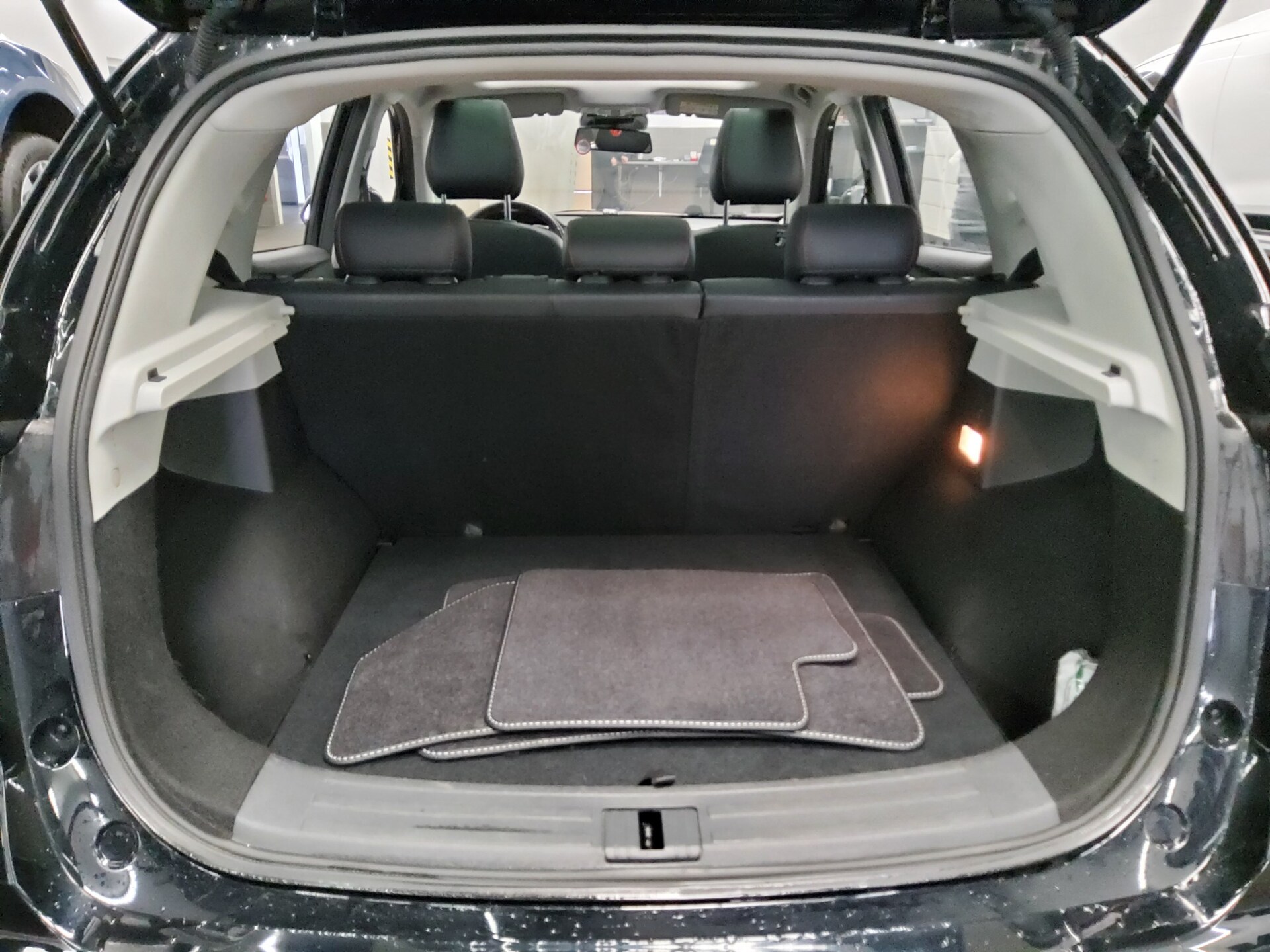 MG ZS 1.5 VTi Navi LED Pano Leder RfK PDC 11