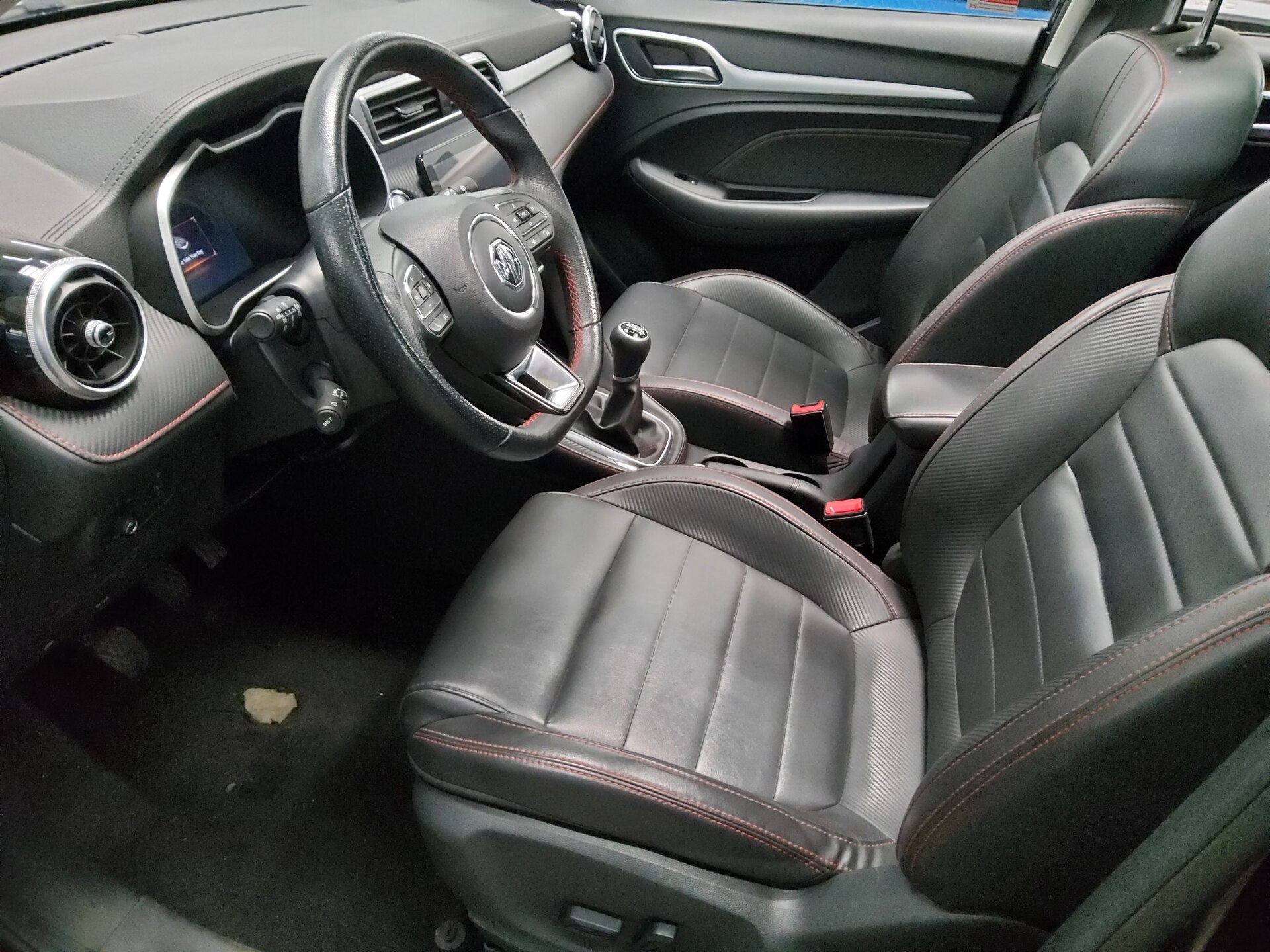 MG ZS 1.5 VTi Navi LED Pano Leder RfK PDC 9