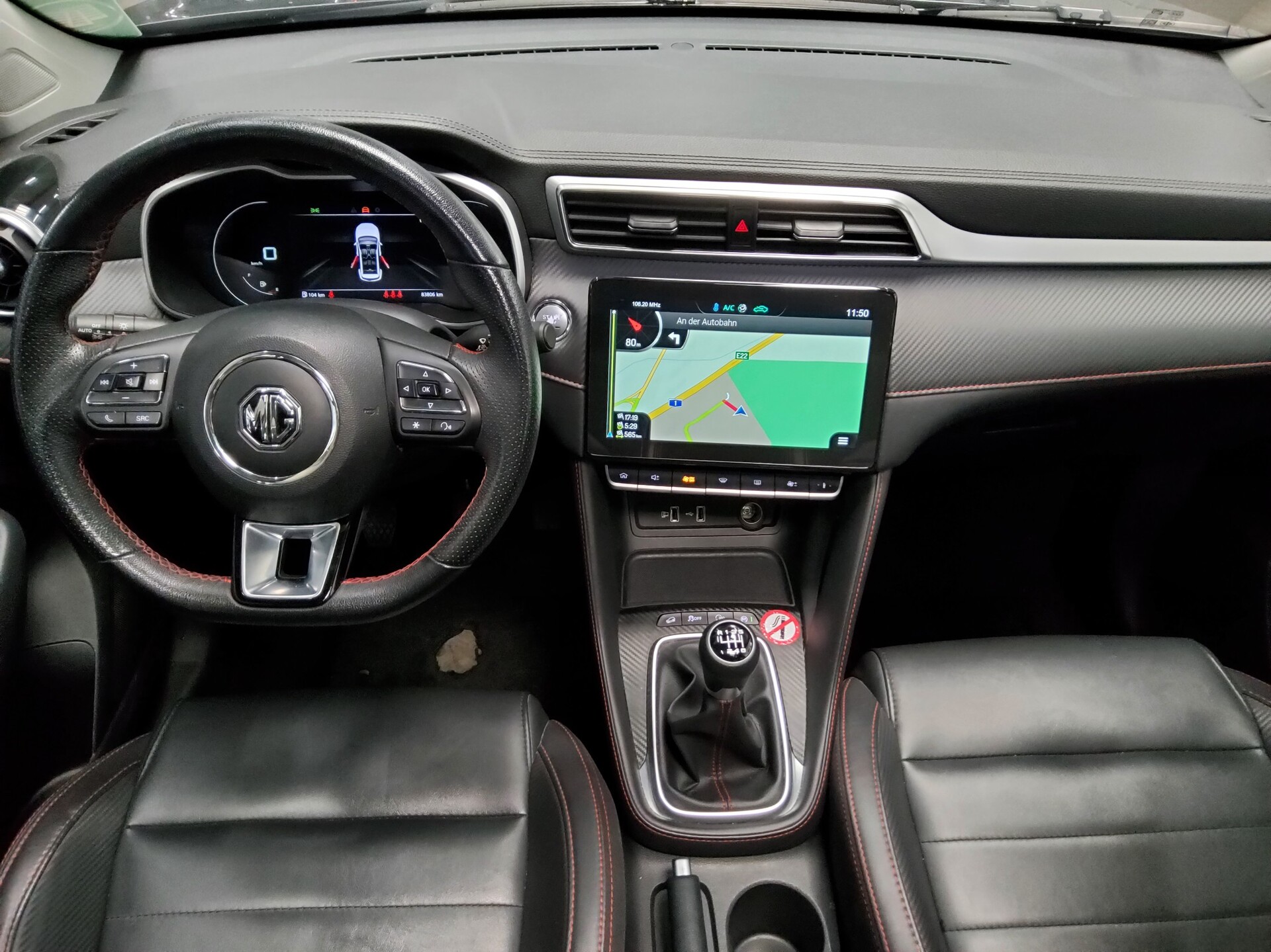 MG ZS 1.5 VTi Navi LED Pano Leder RfK PDC 5