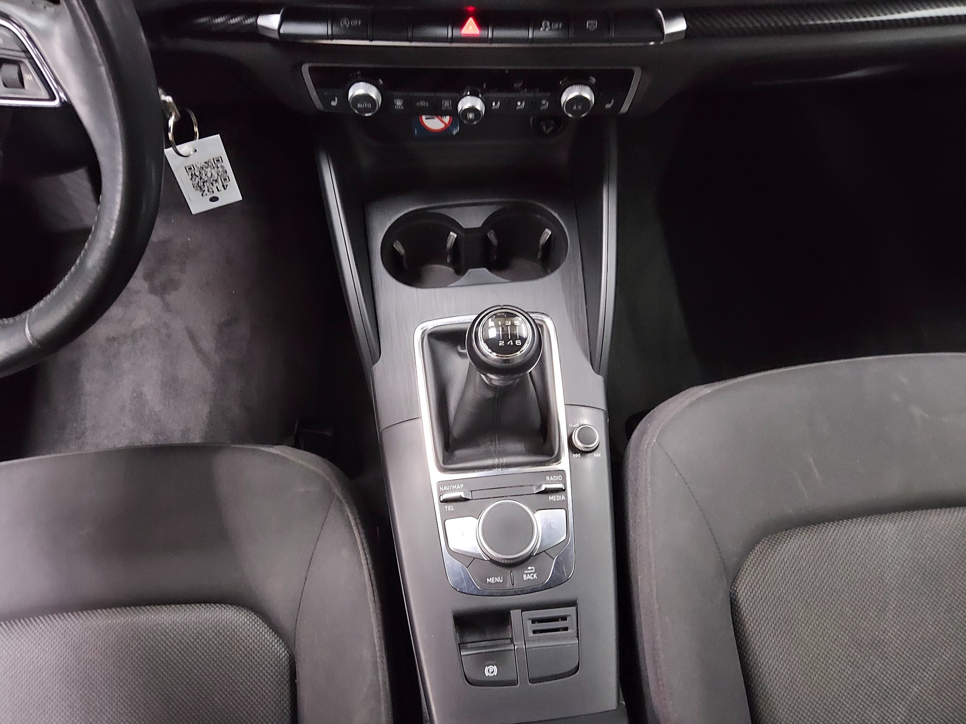 Audi A3 Lim. 30 TFSI Navi Xenon Shz PDC Tempomat MMI 6