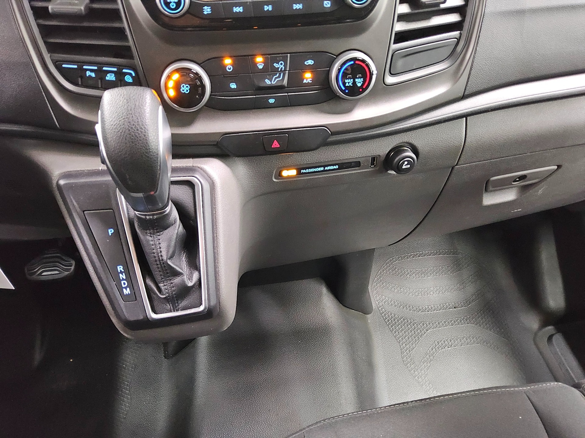 Ford Transit Custom L1H1 2.0 TDCi Trend 3-Sitzer Navi 6