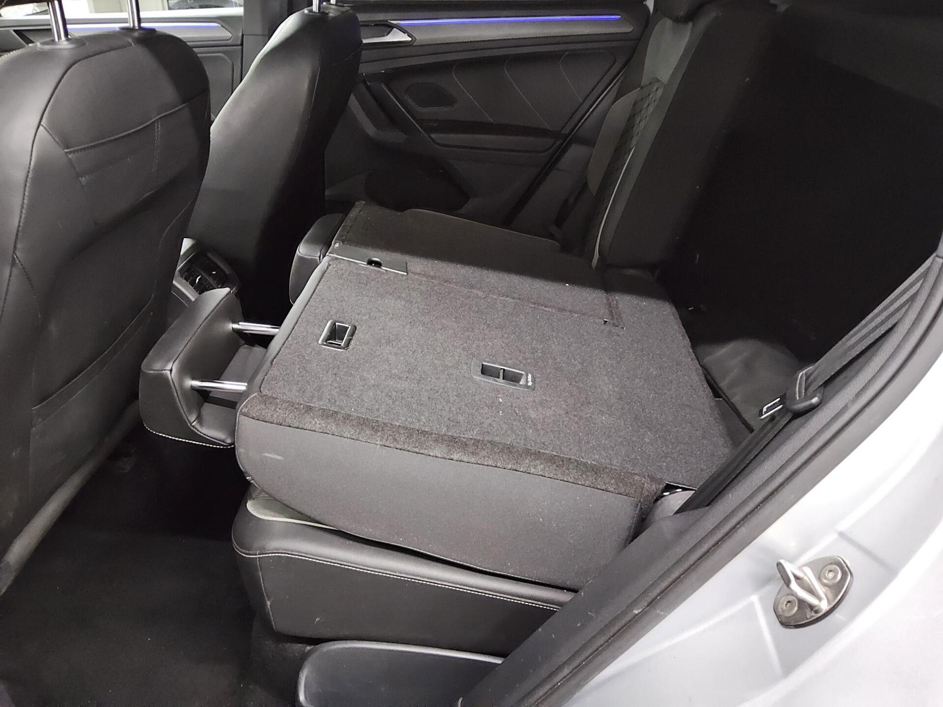 Volkswagen Tiguan 2.0 TDI R-Line Navi AID Matrix 13