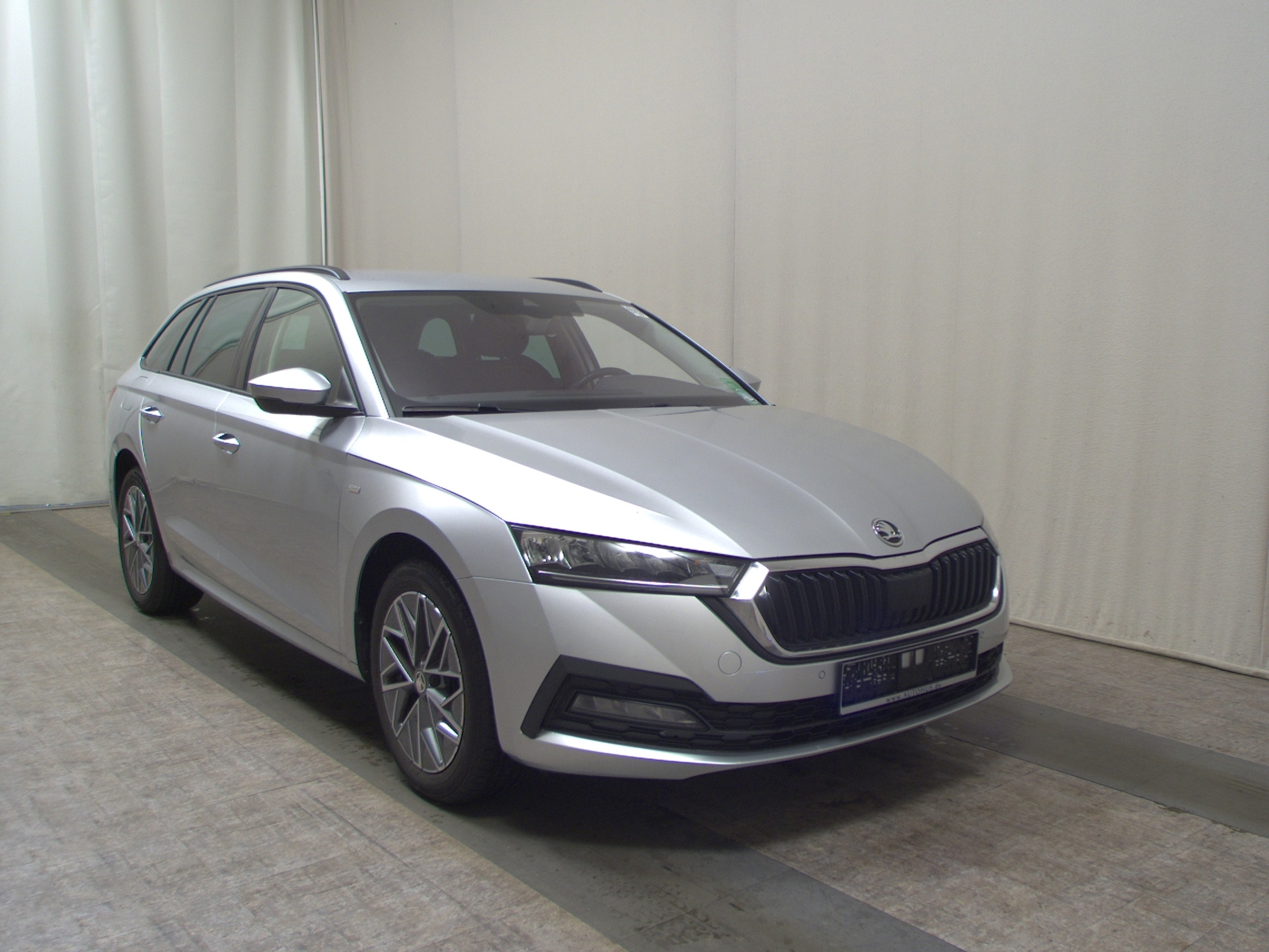Skoda Octavia Kombi 2.0 TDI Ambition Navi LED vc ACC 3