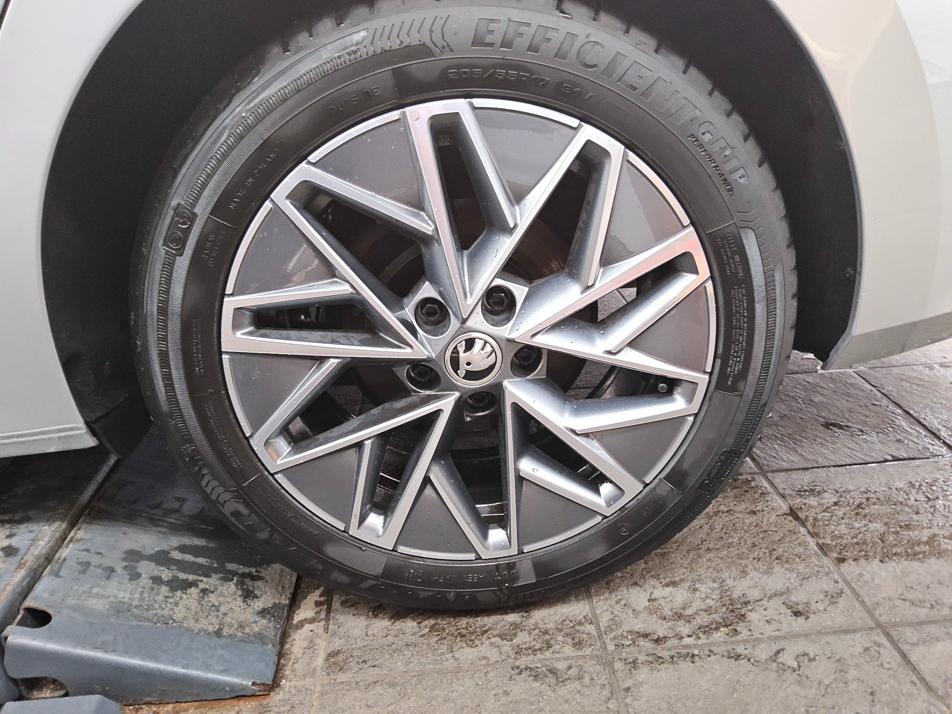 Skoda Octavia Kombi 2.0 TDI Ambition Navi LED vc ACC 11