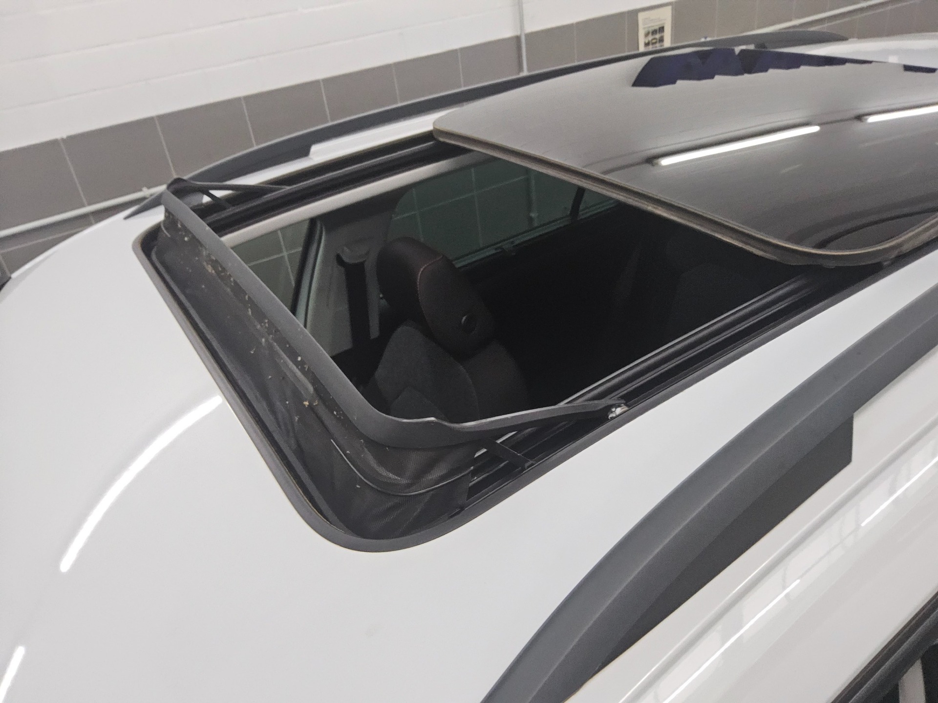 Skoda Kodiaq 2.0 TDI 4x4 Clever Navi LED Pano RFK AHK 12