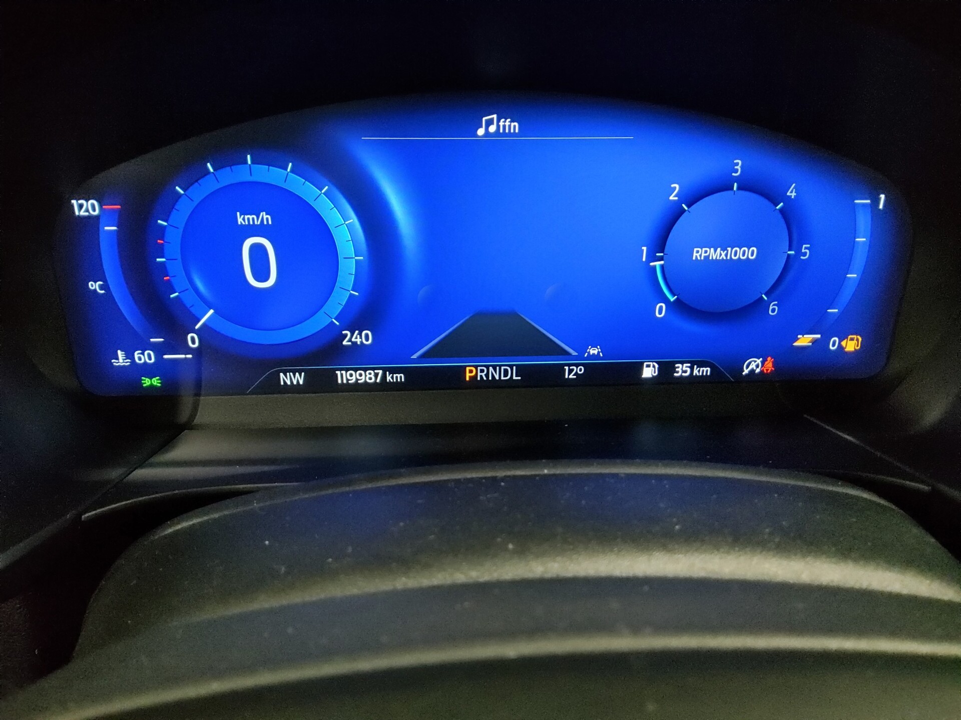 Ford Kuga 2.0 EB Titanium Navi PDC AHK ACC Keyless 8