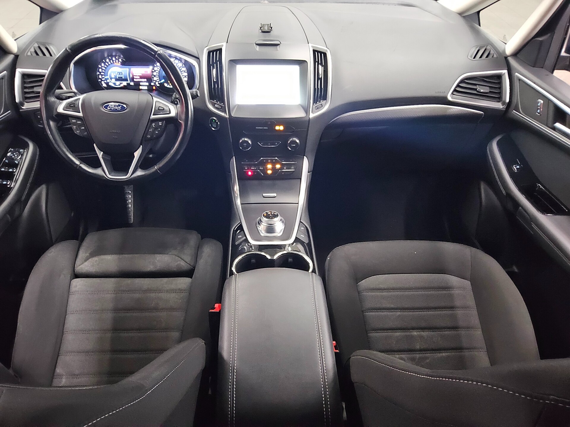 Ford S-Max 2.0 EB Titanium Navi LED RfK AHK DAB PDC 5