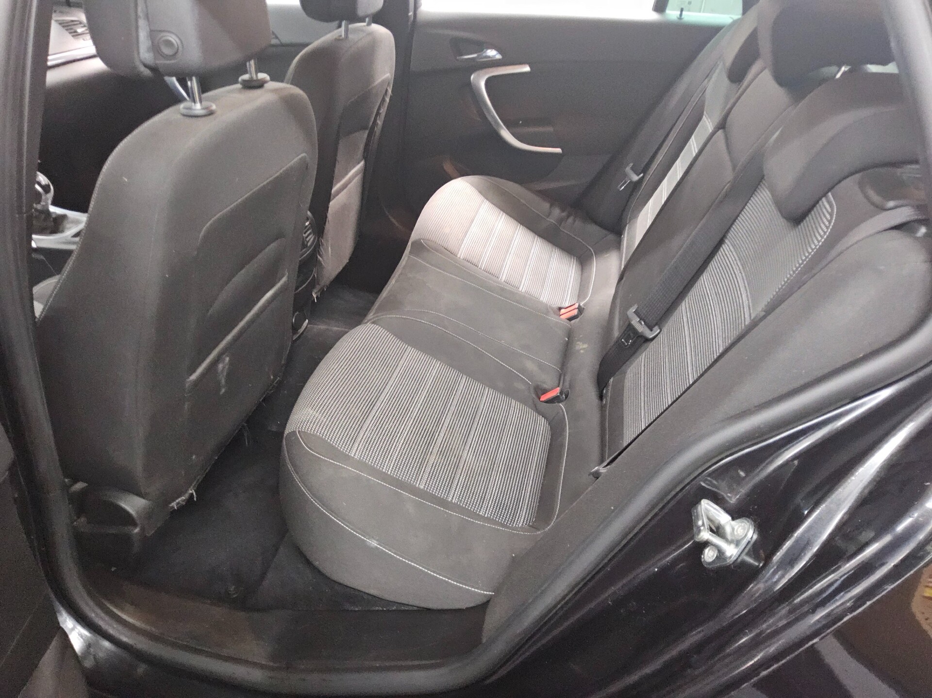 Opel Insignia ST 2.0 CDTI Navi Xenon PDC SHz 12