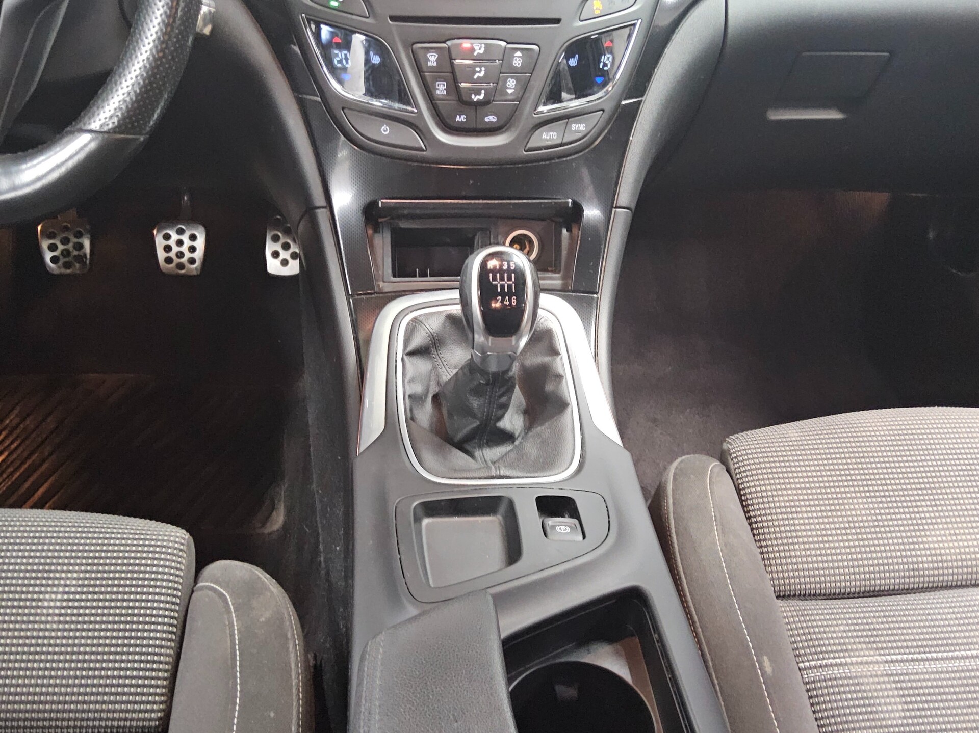 Opel Insignia ST 2.0 CDTI Navi Xenon PDC SHz 6