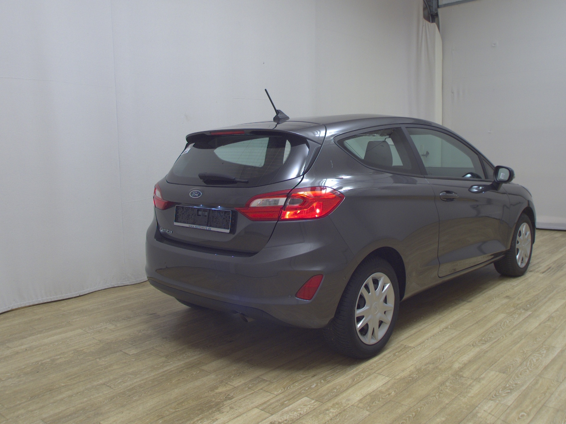 Ford Fiesta 1.0 EB Cool&Connect Navi Shz PDC 4
