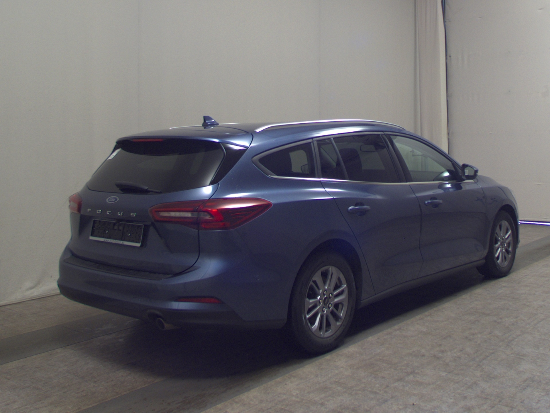 Ford Focus Turnier 1.5 EB Titanium Navi LED ACC RFK 4