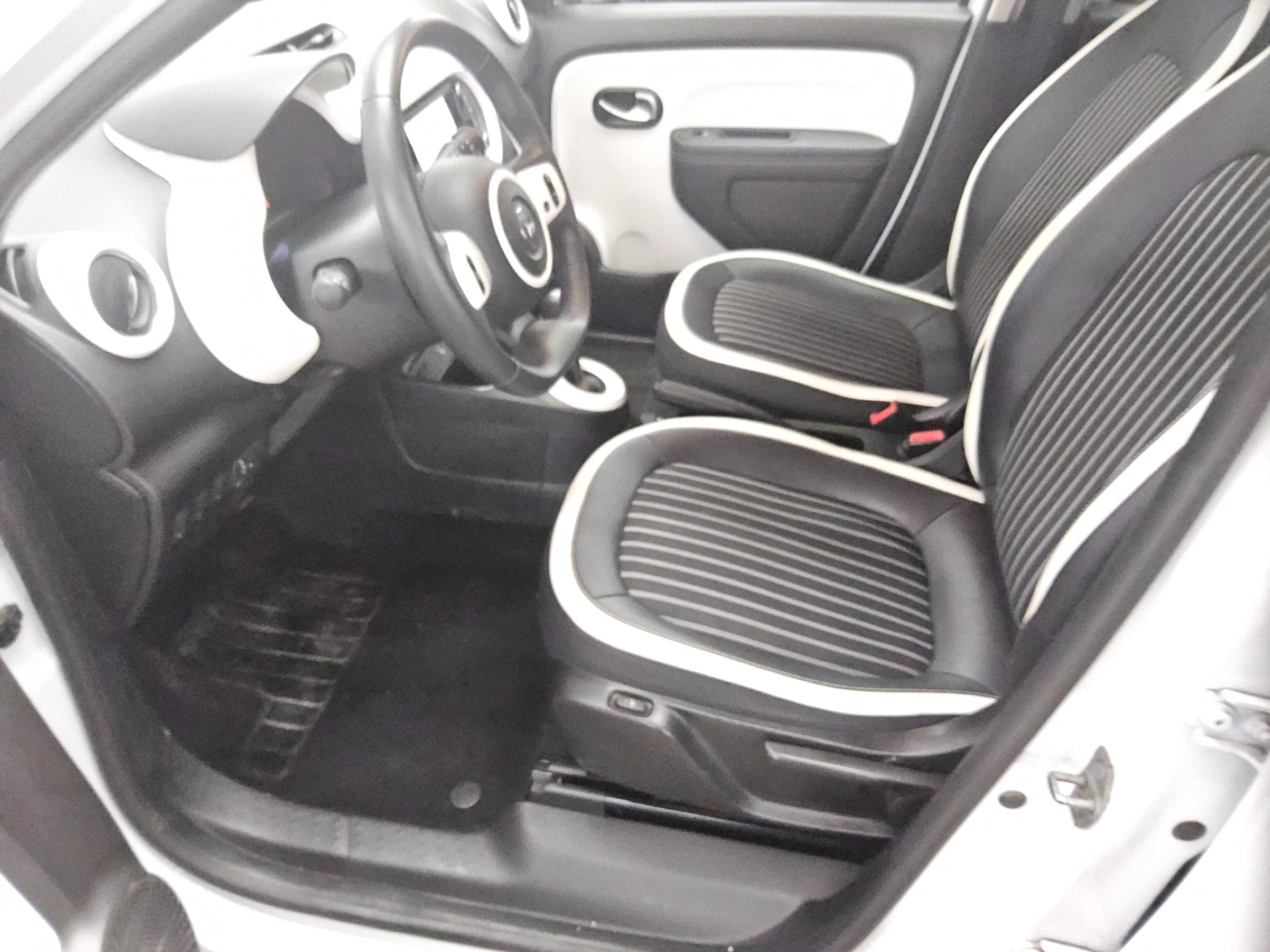 Renault Twingo Electric Techno Electric Navi Shz RFK 8