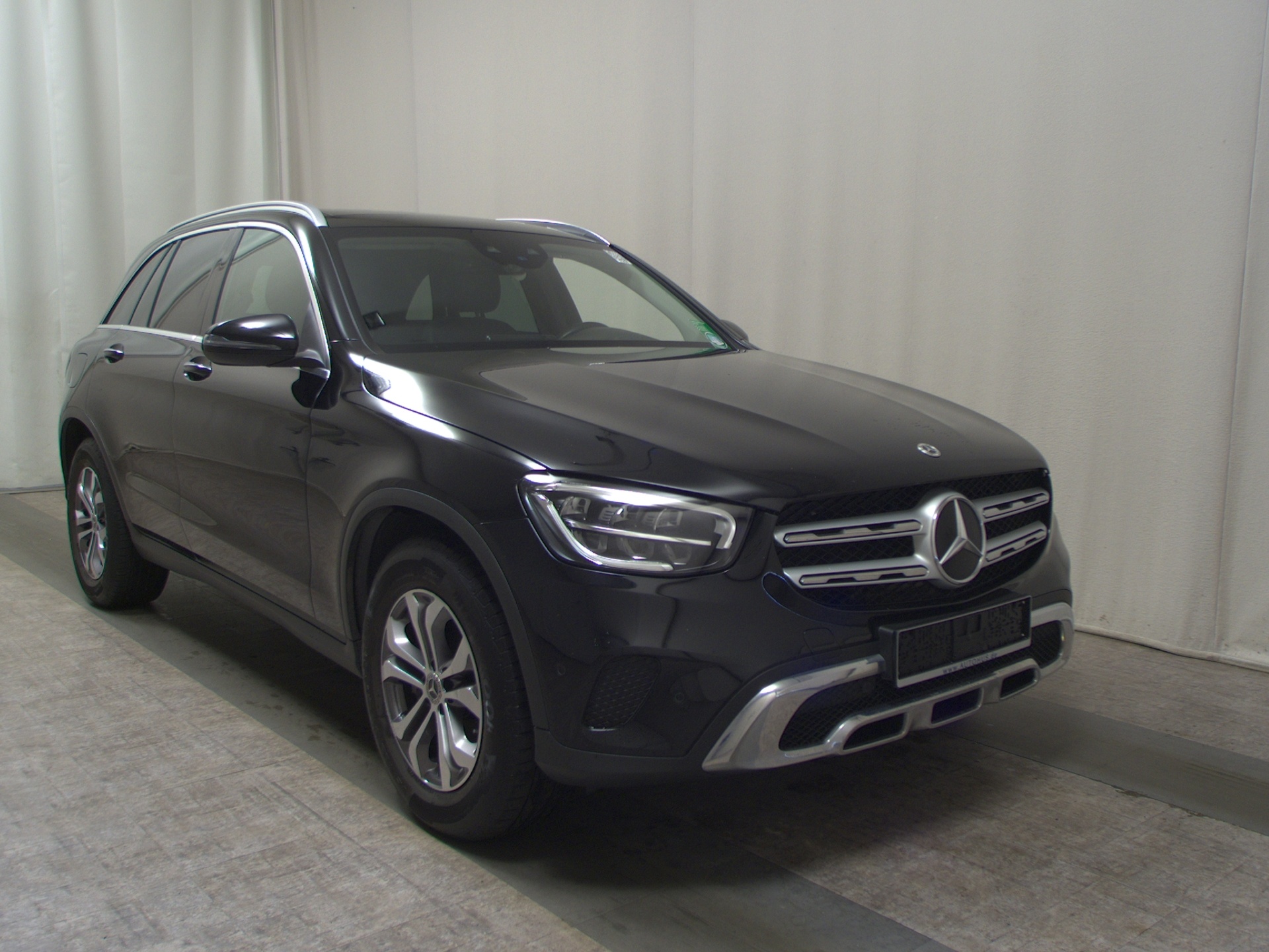 Mercedes-Benz GLC 300 d 4M Navi LED HuD Pano Sound RFK AHK 3