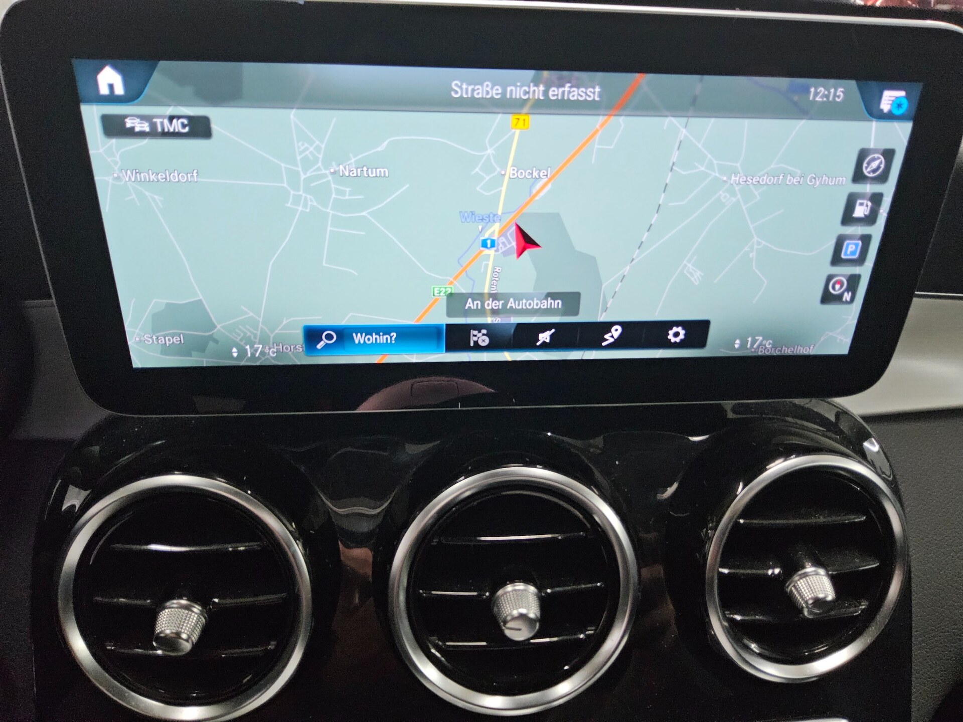 Mercedes-Benz GLC 300 d 4M Navi LED HuD Pano Sound RFK AHK 7