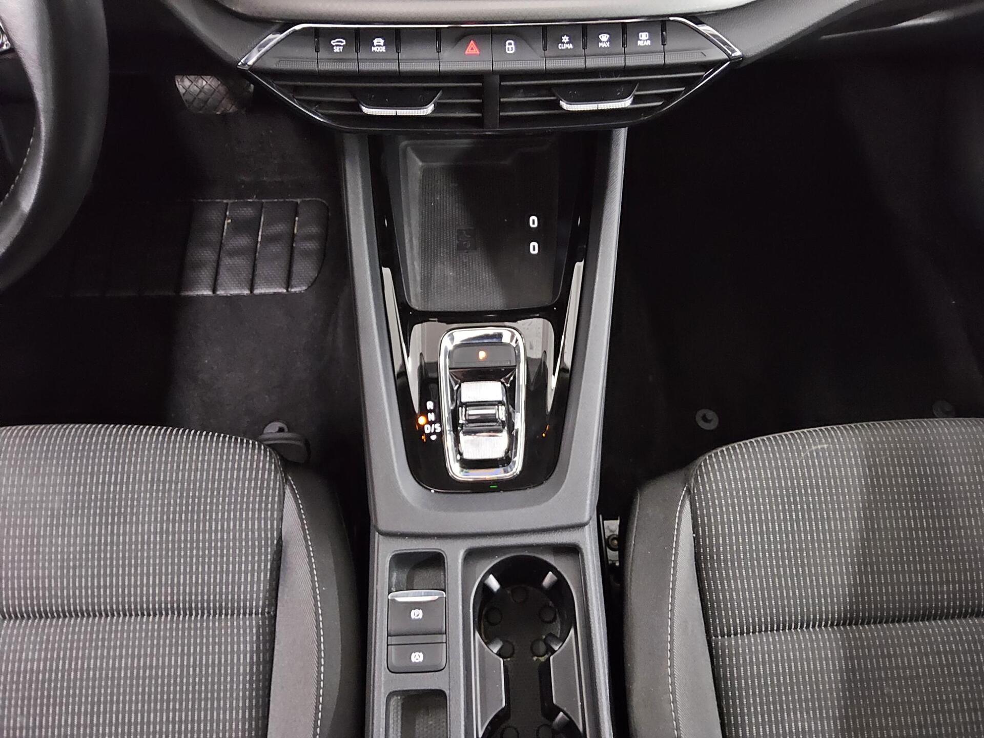 Skoda Octavia Kombi 2.0 TDI Ambition Navi LED vc Pano 6