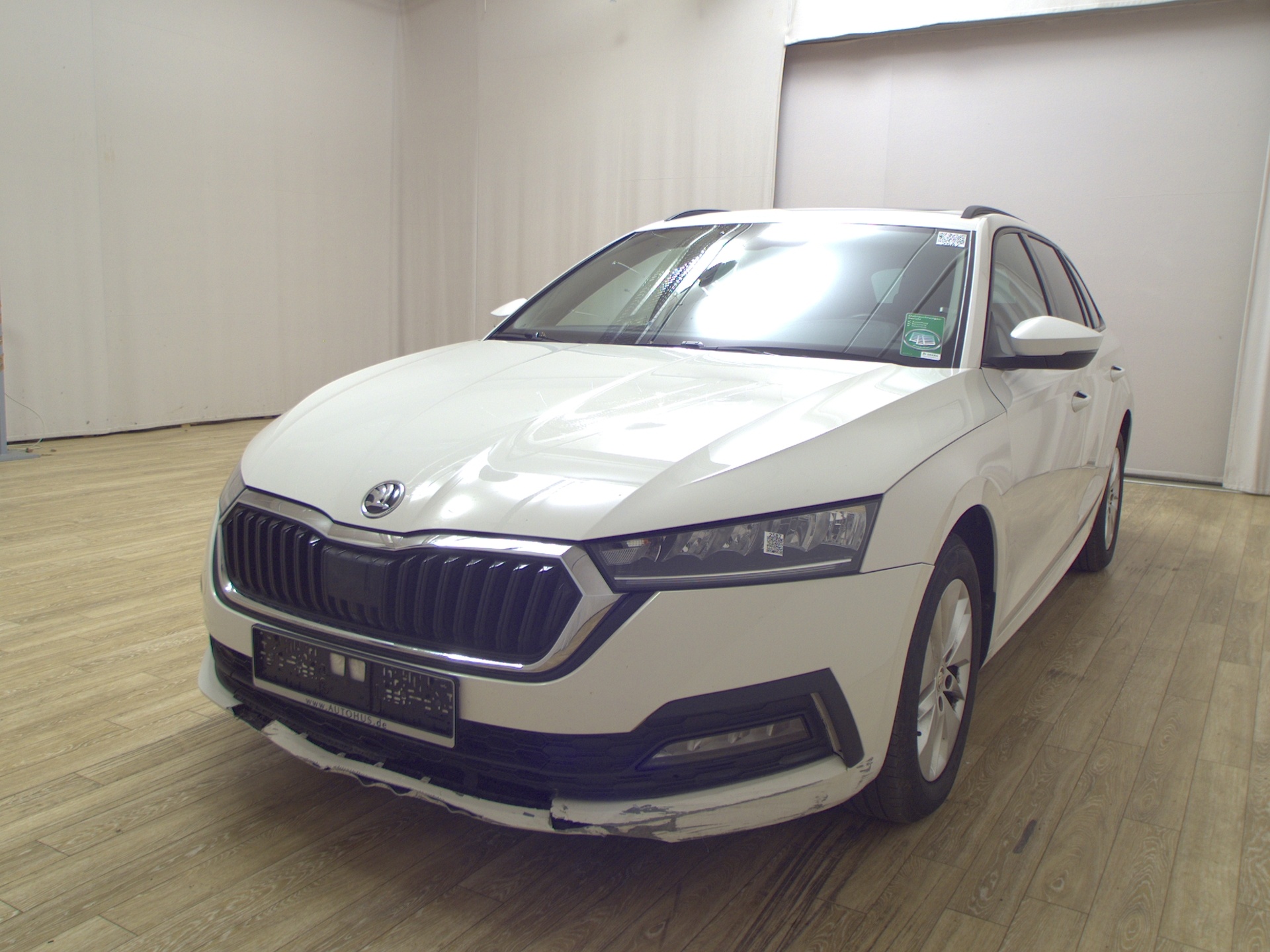 Skoda Octavia Kombi 2.0 TDI Ambition Navi LED vc Pano 2