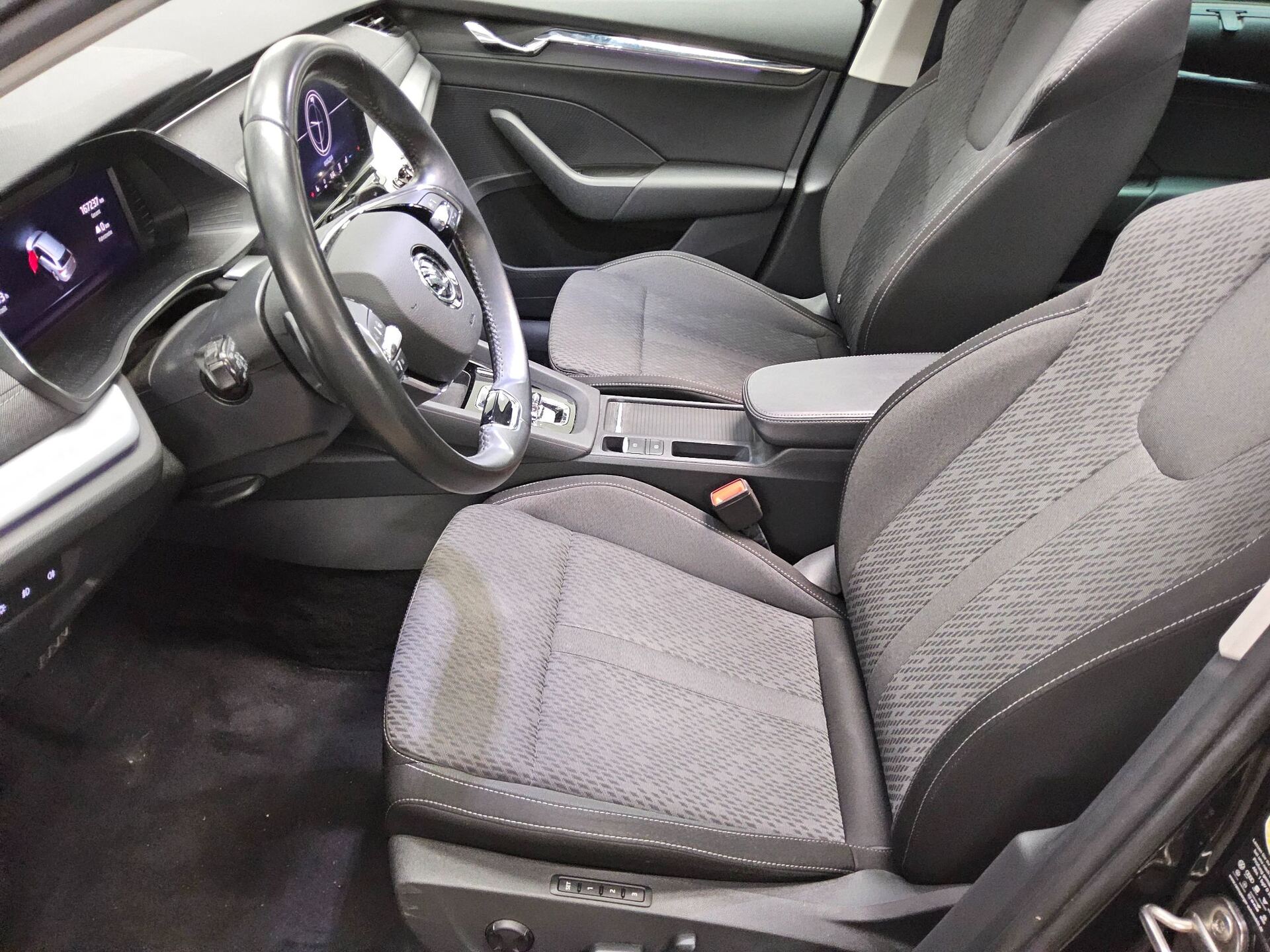 Skoda Octavia Kombi 1.4 TSI iV Style Navi HuD vc LED+ 9