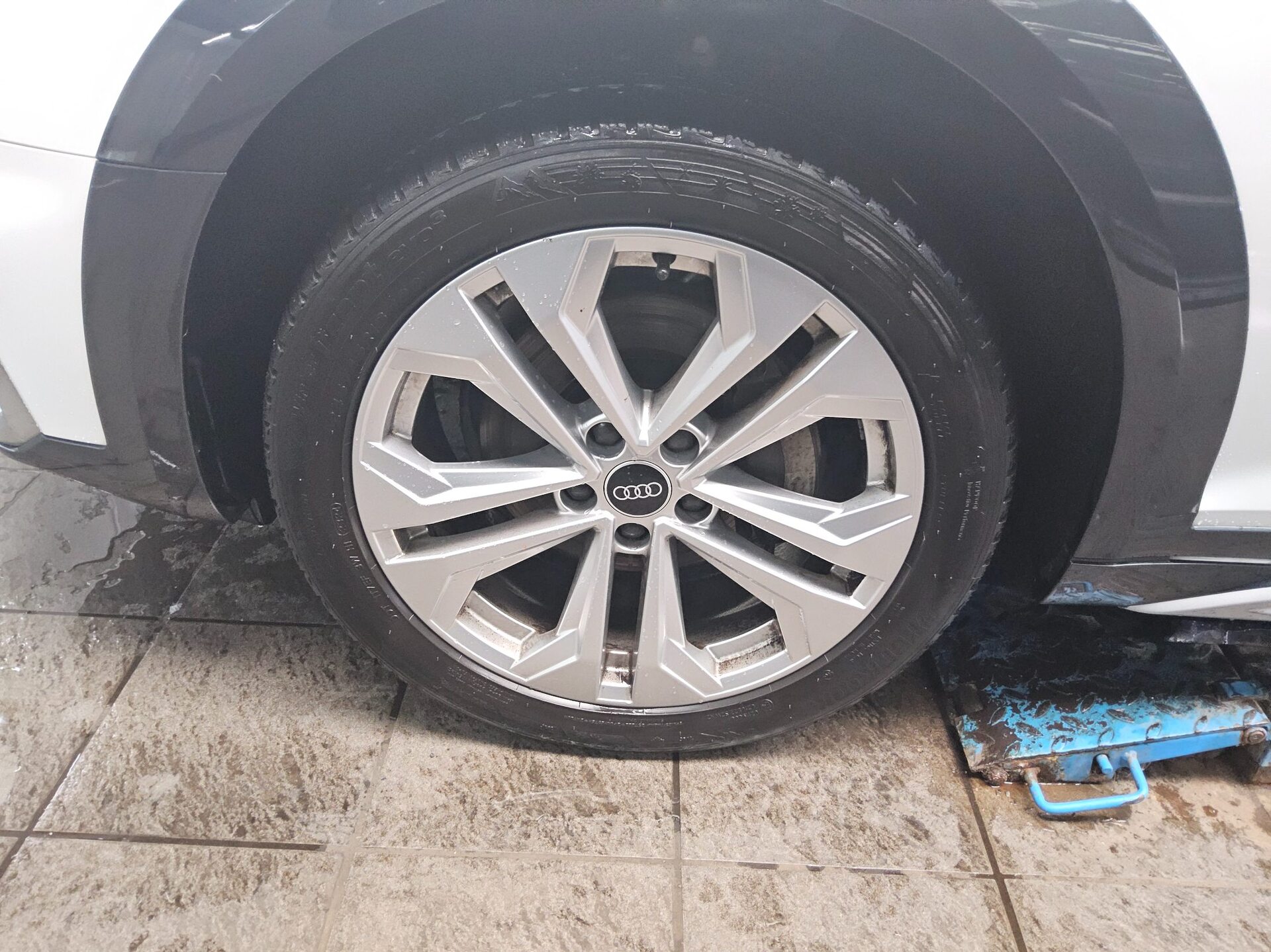 Audi A4 Allroad 40 TDI Qu. Navi+ vc LED AHK ACC RFK 11