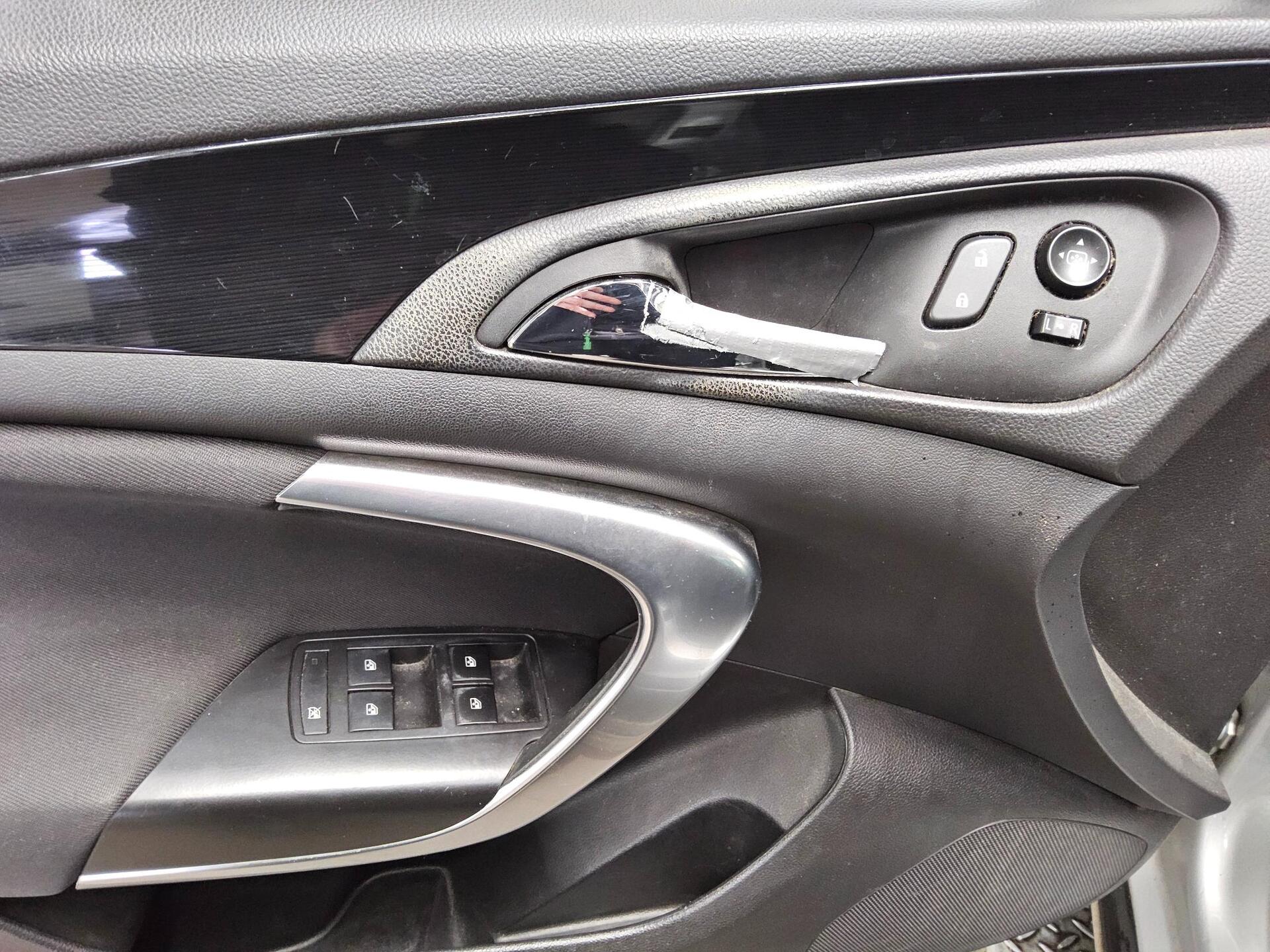 Opel Insignia ST 2.0 CDTI Innovation Navi HU 03/27 9