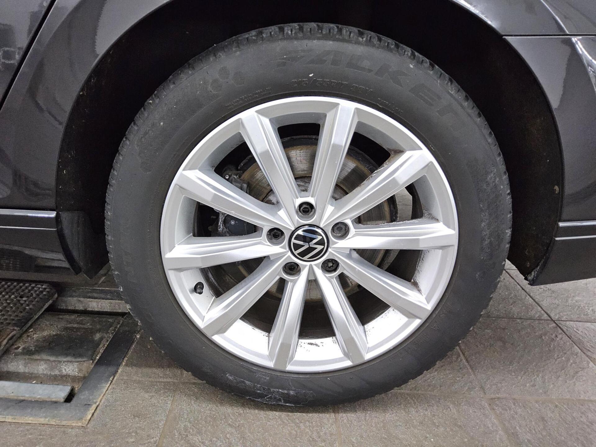 Volkswagen Passat Var. 2.0 TDI Business Navi LED RFK ACC 10
