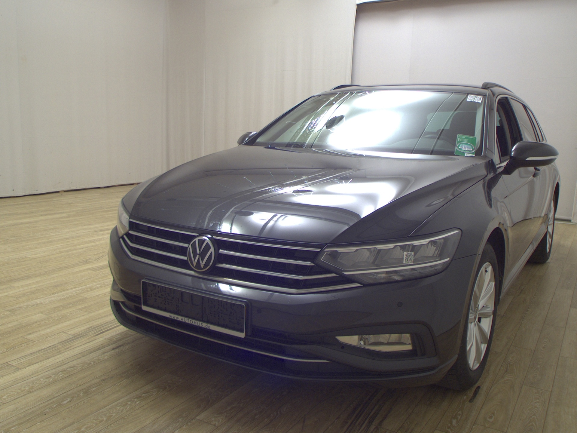 Volkswagen Passat Var. 2.0 TDI Business Navi LED RFK ACC 2