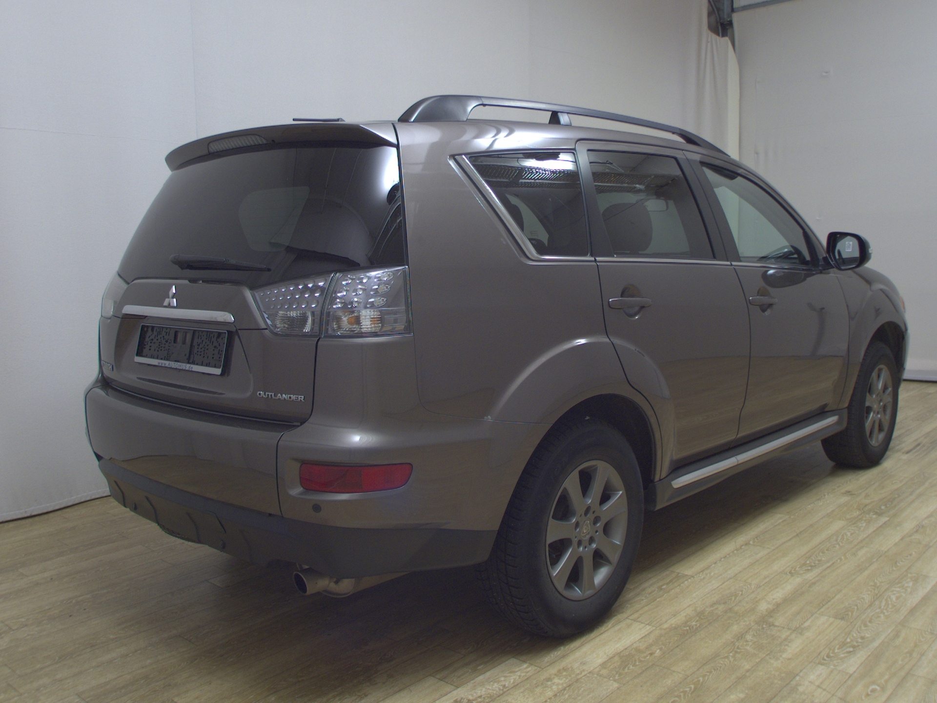 Mitsubishi Outlander 2.0 MIVEC T-Leder PDC 4