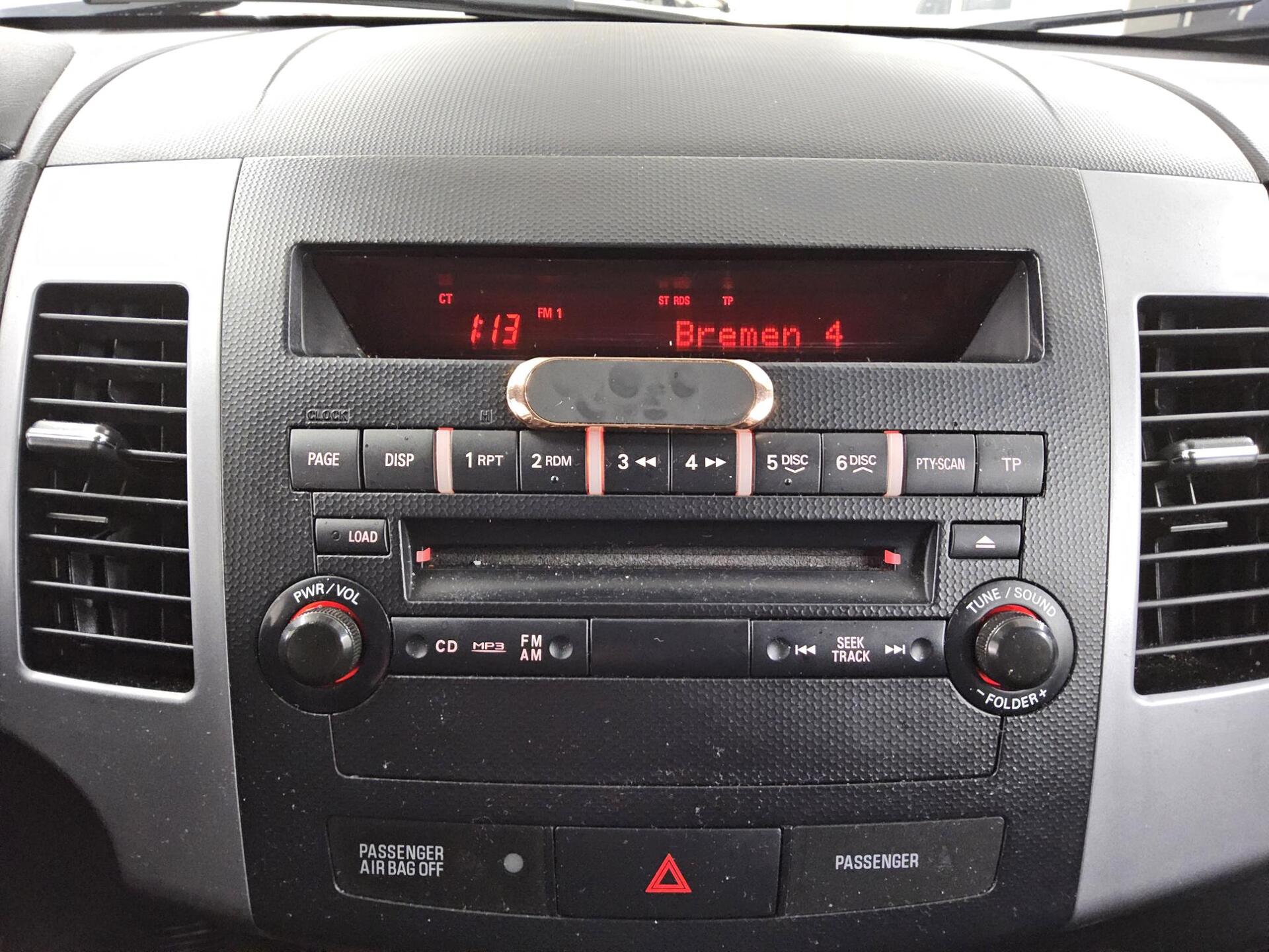 Mitsubishi Outlander 2.0 MIVEC T-Leder PDC 7