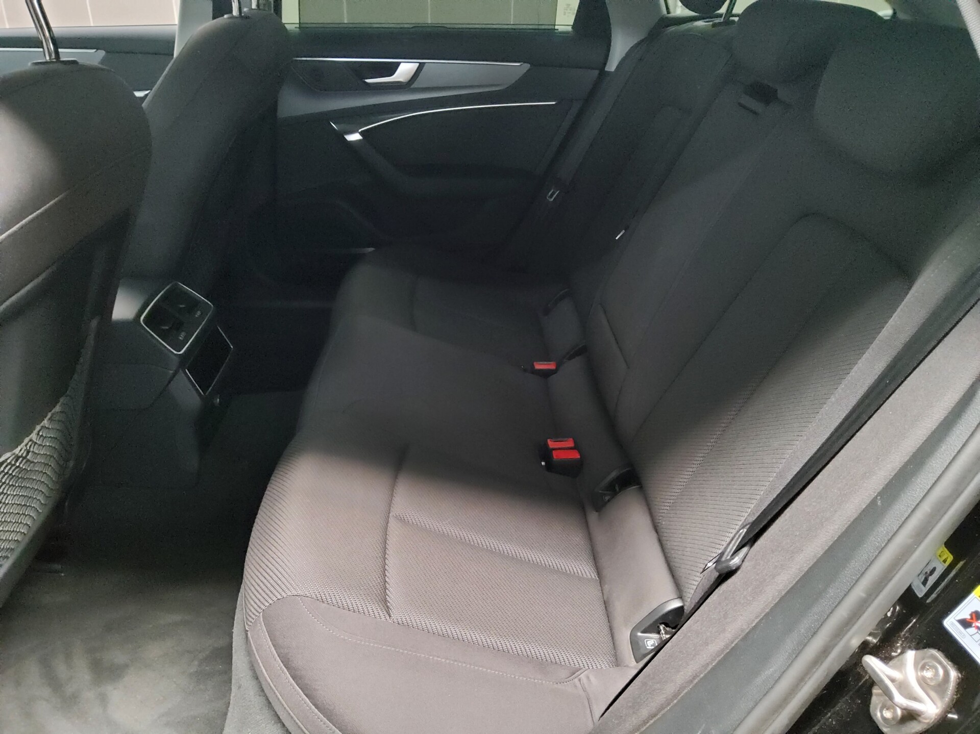 Audi A6 Avant 50 TFSI e Qu. Navi LED vc HuD B&O AHK 13