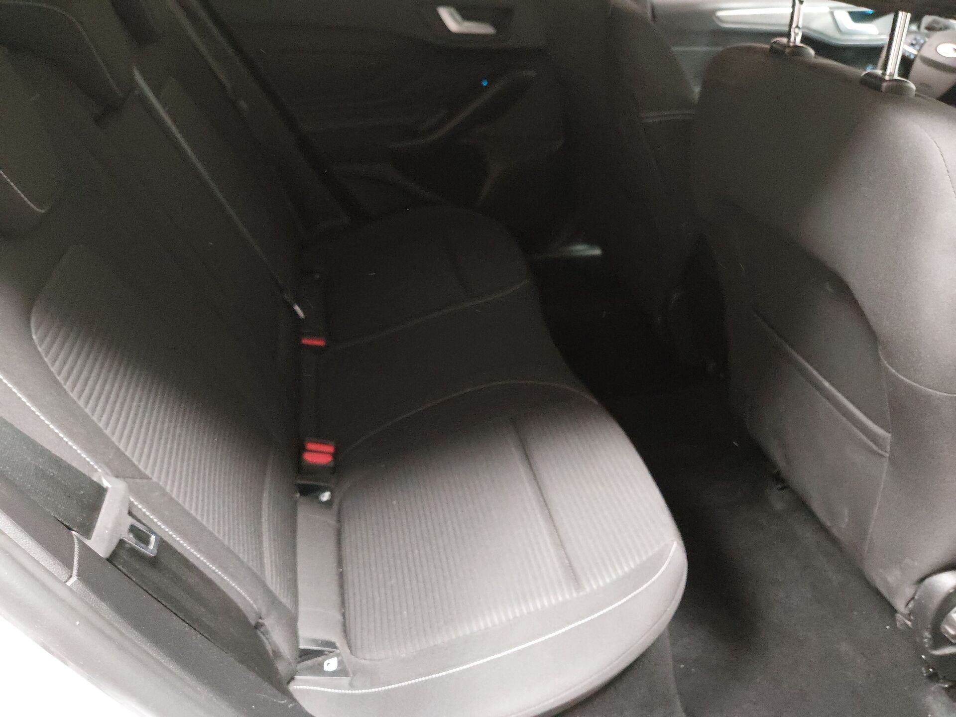 Ford Focus Turnier Titanium X NAVI LED SPORTSITZE SHZ PDC 17