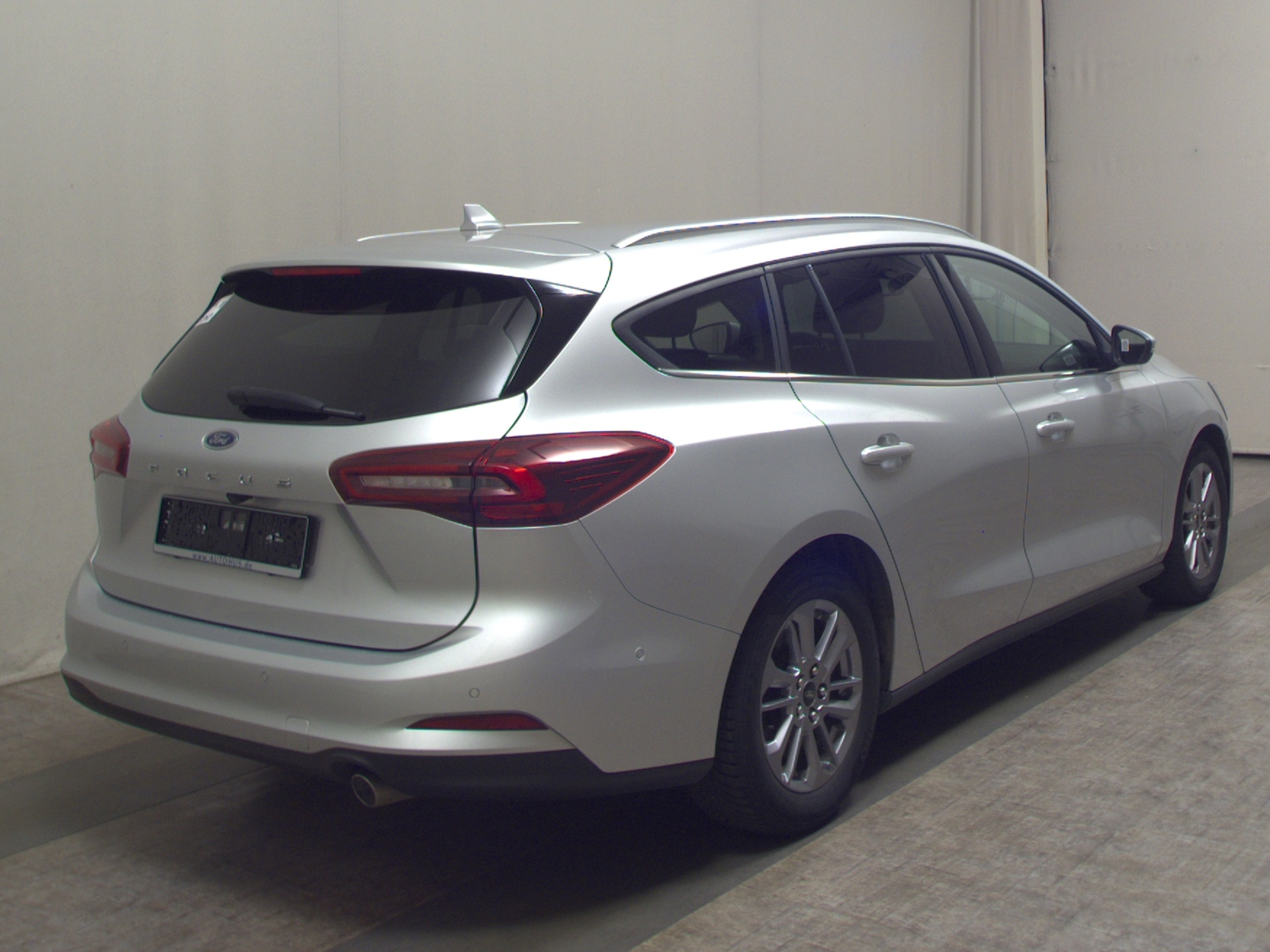 Ford Focus Turnier Titanium X NAVI LED SPORTSITZE SHZ PDC 4