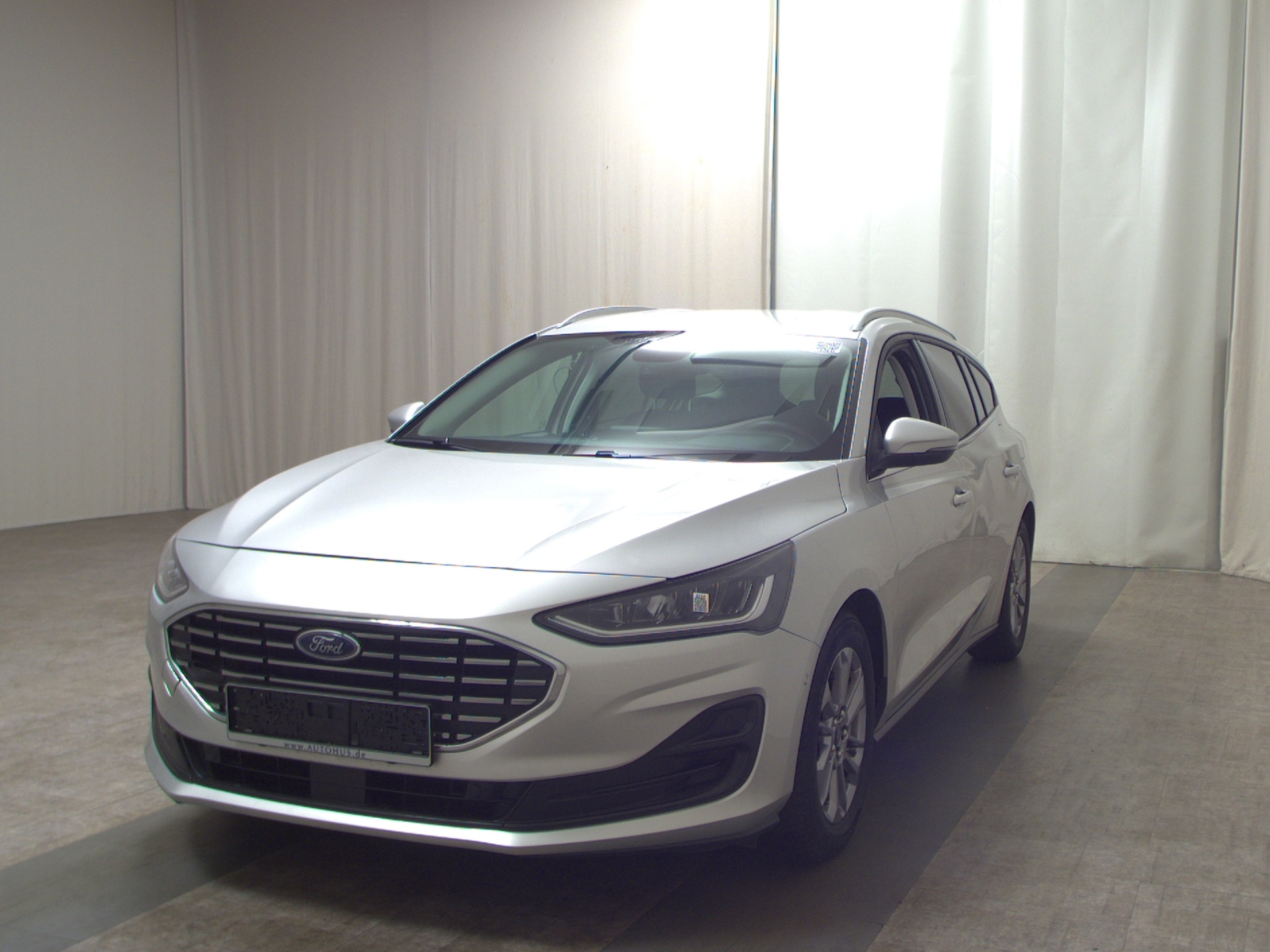 Ford Focus Turnier Titanium X NAVI LED SPORTSITZE SHZ PDC 2