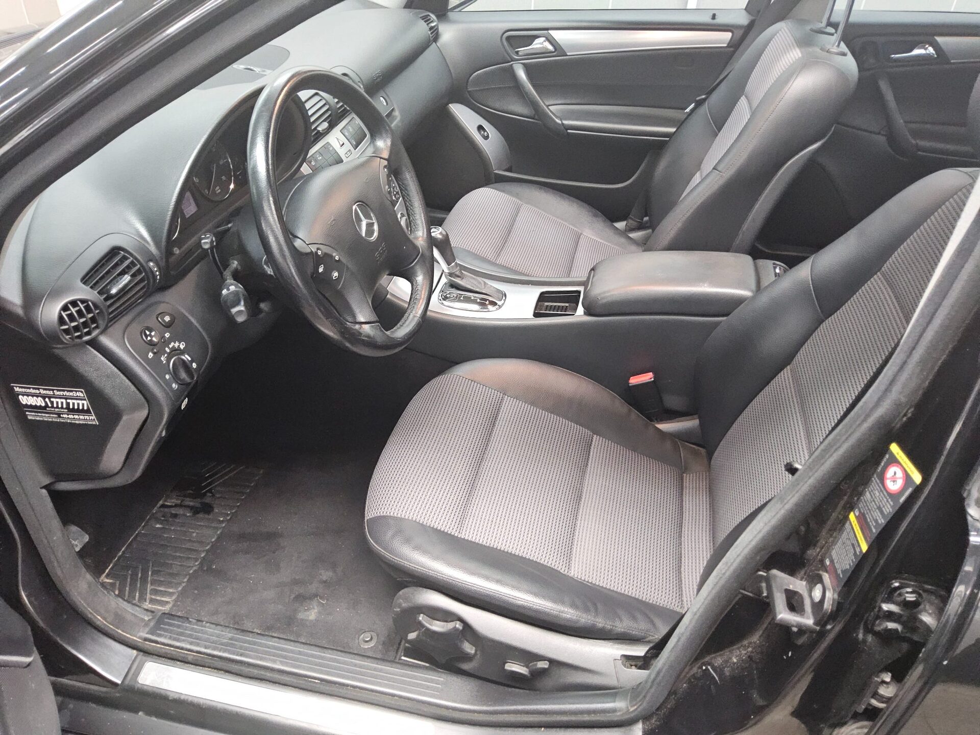 Mercedes-Benz C 200 Navi Xenon SHz 8