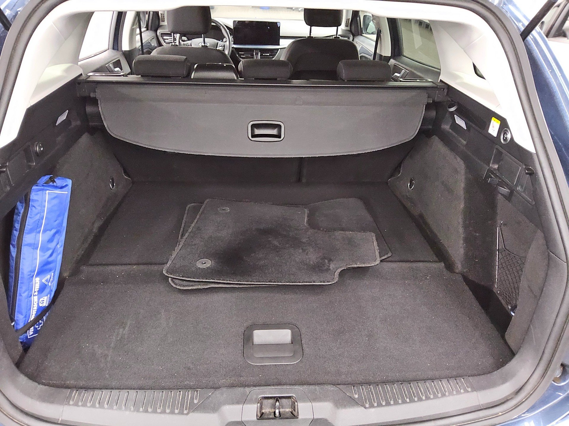 Ford Focus 1.5 EB Active Navie LED Shz AHK 12
