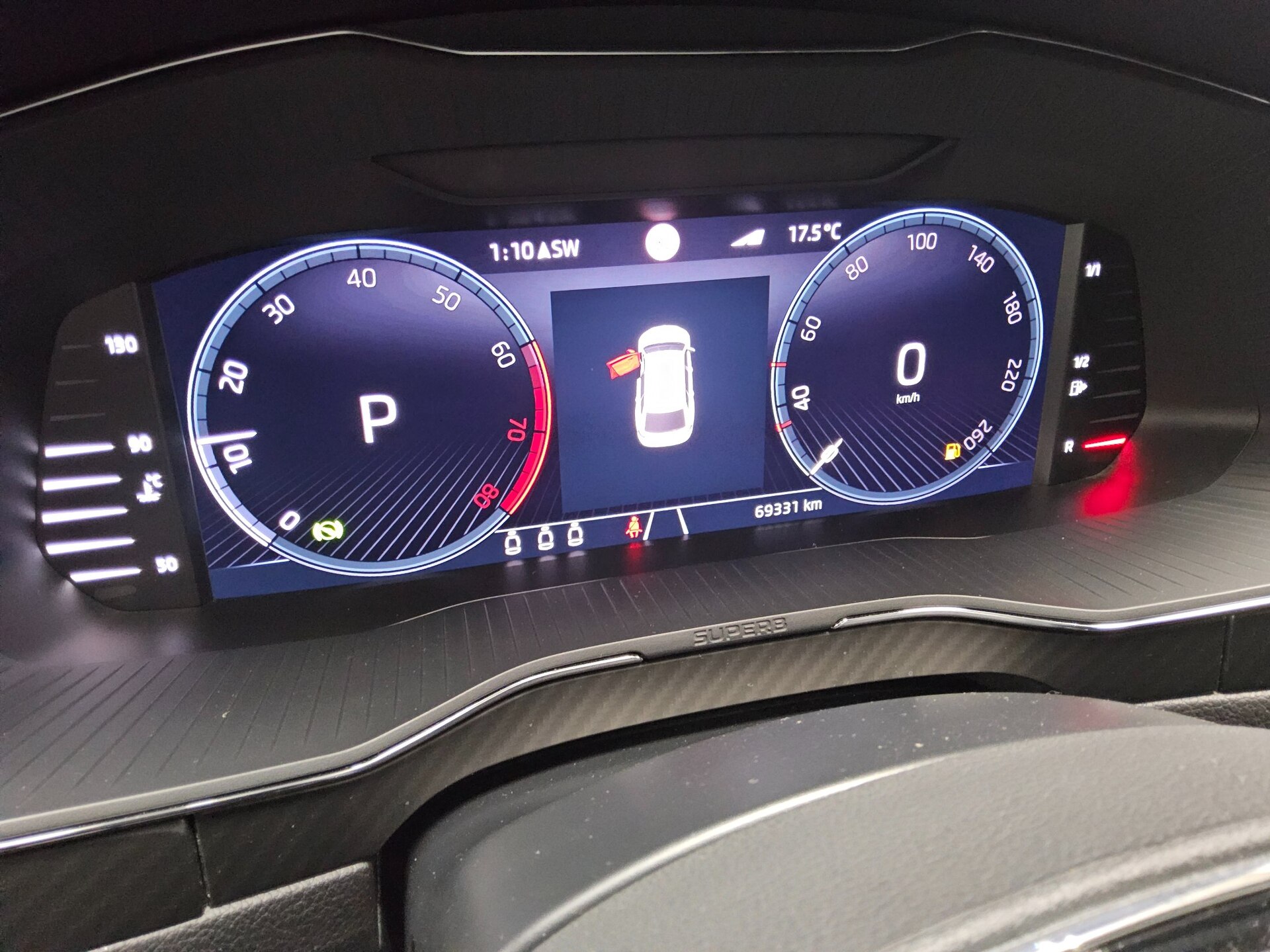 Skoda Superb Kombi 2.0 TSI SportLine Navi LED Virtual 10