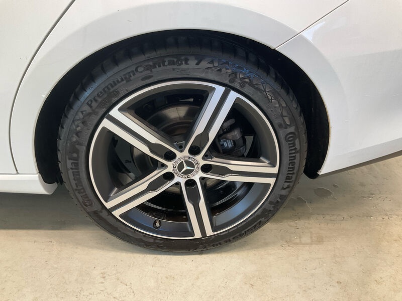 Mercedes-Benz CLA 200 d Progressive T-Leder Navi LED 11