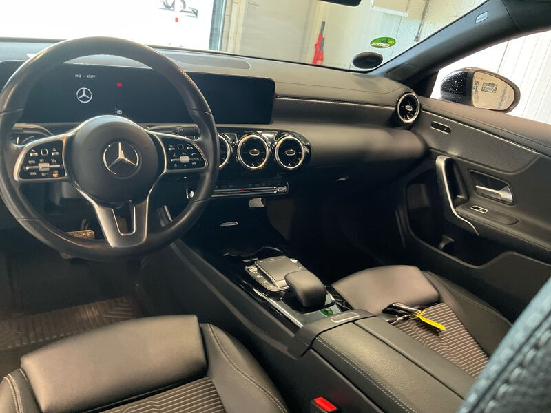 Mercedes-Benz CLA 200 d Progressive T-Leder Navi LED 5