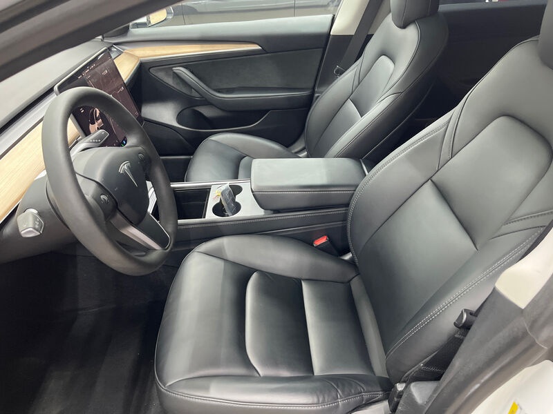 Tesla Model 3 Leder Navi LED Shz 5