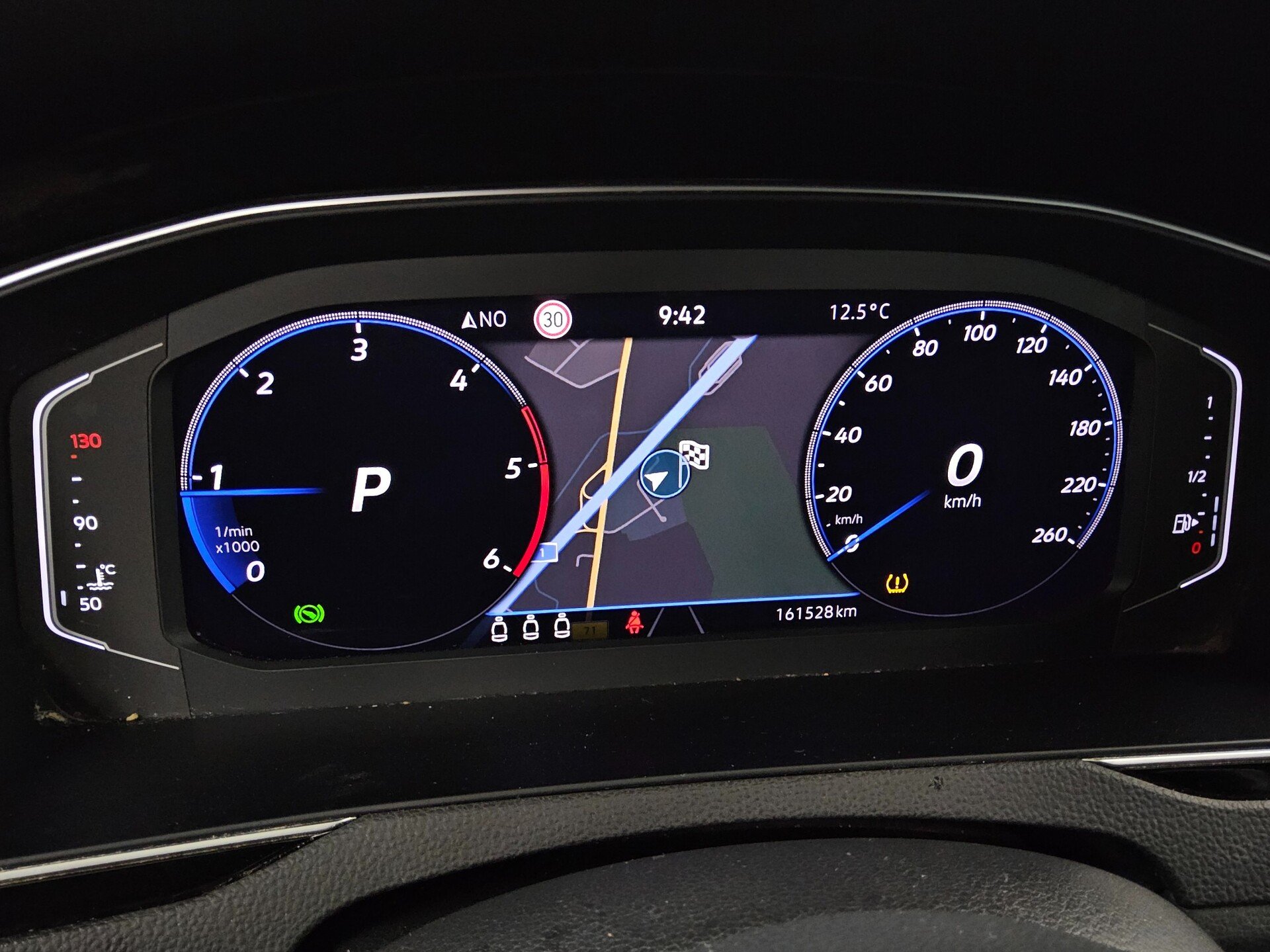 Volkswagen Passat Var. 2.0 TDI Business Navi LED AID RfK 8