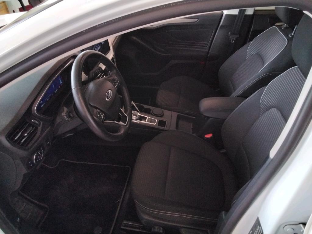 Ford Focus Turnier 1.5 EB Titanium X Navi LED RFK 6