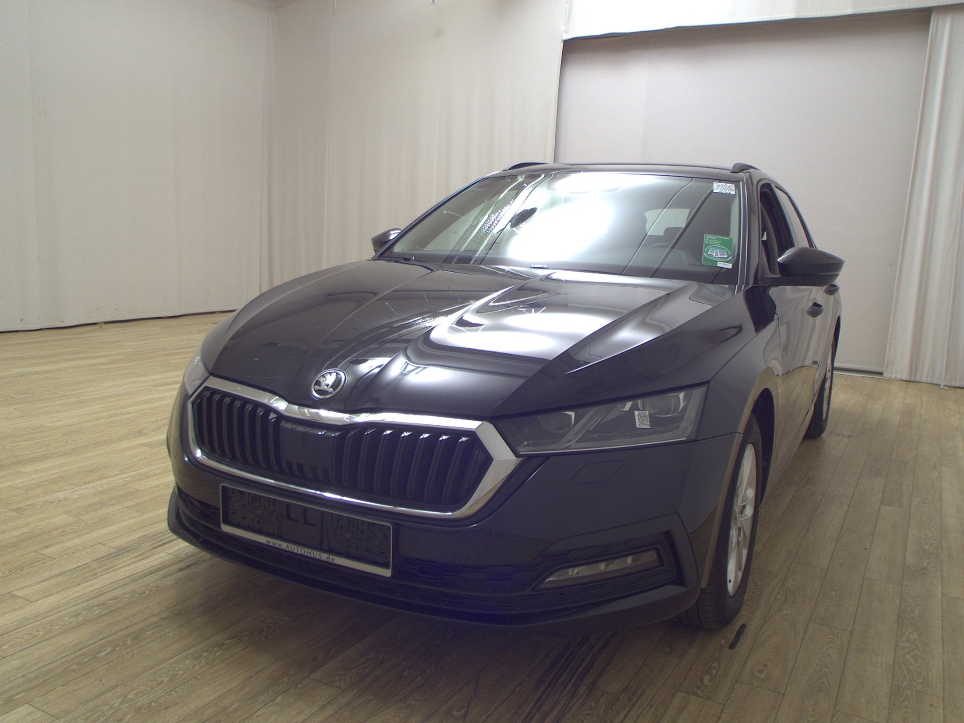 Skoda Octavia Kombi 2.0 TDI Ambition Navi LED vc PDC 2