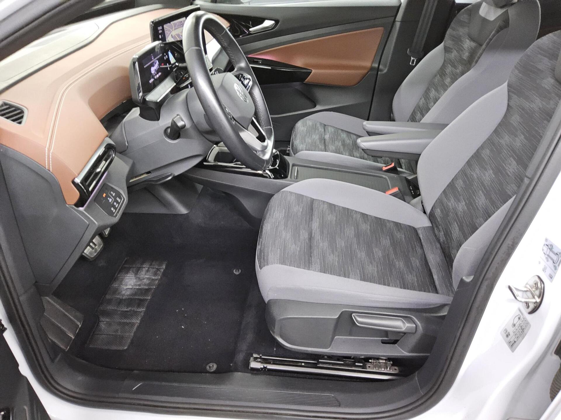 Volkswagen ID.5 Pro Navi LED Shz 9