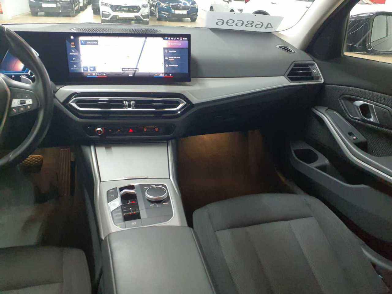 BMW 320dA xDr M-Sport NAVI LED SHZ PDC 8