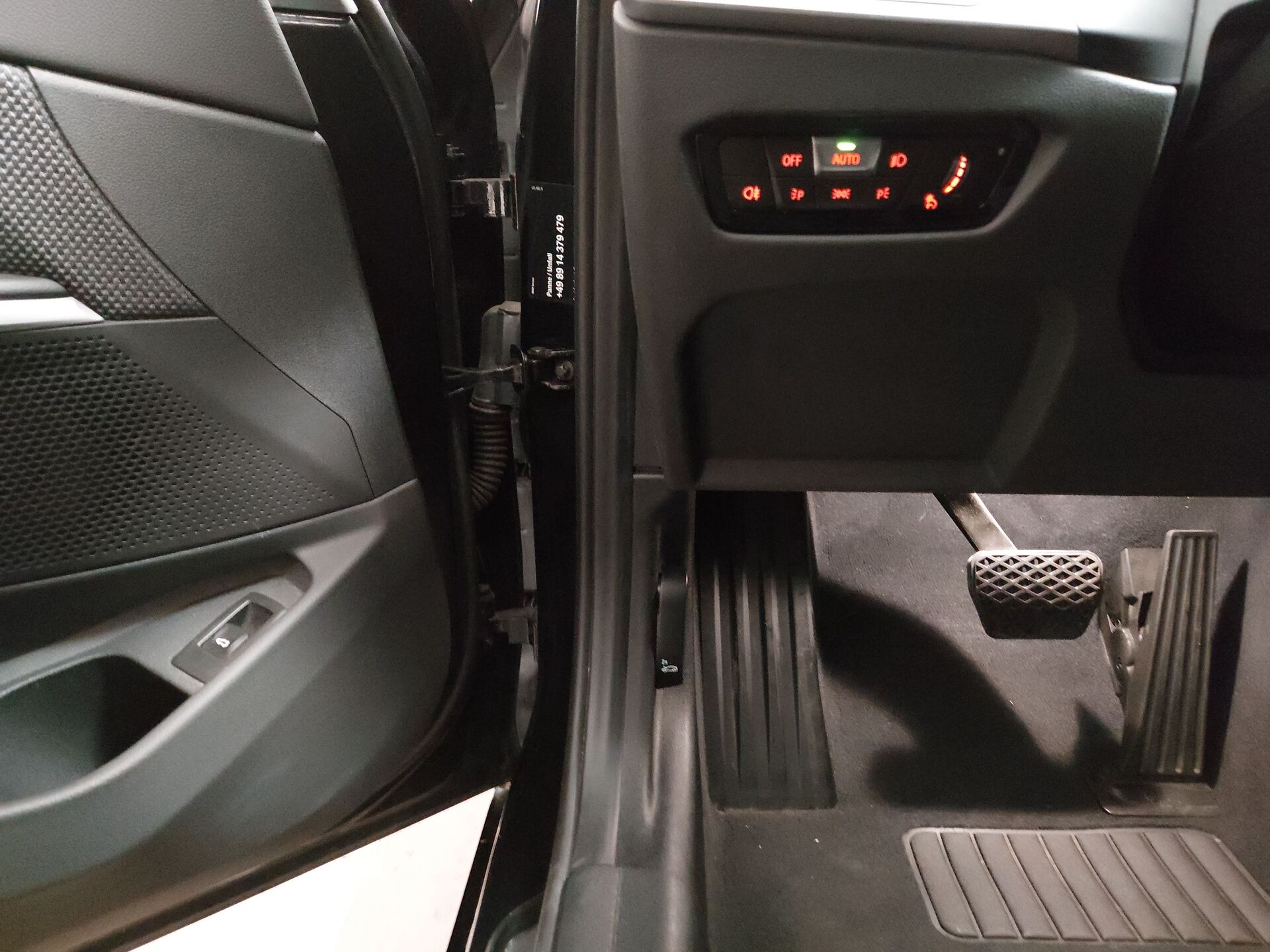 BMW 320d xDr M-Sport NAVI LED SHZ PDC 9